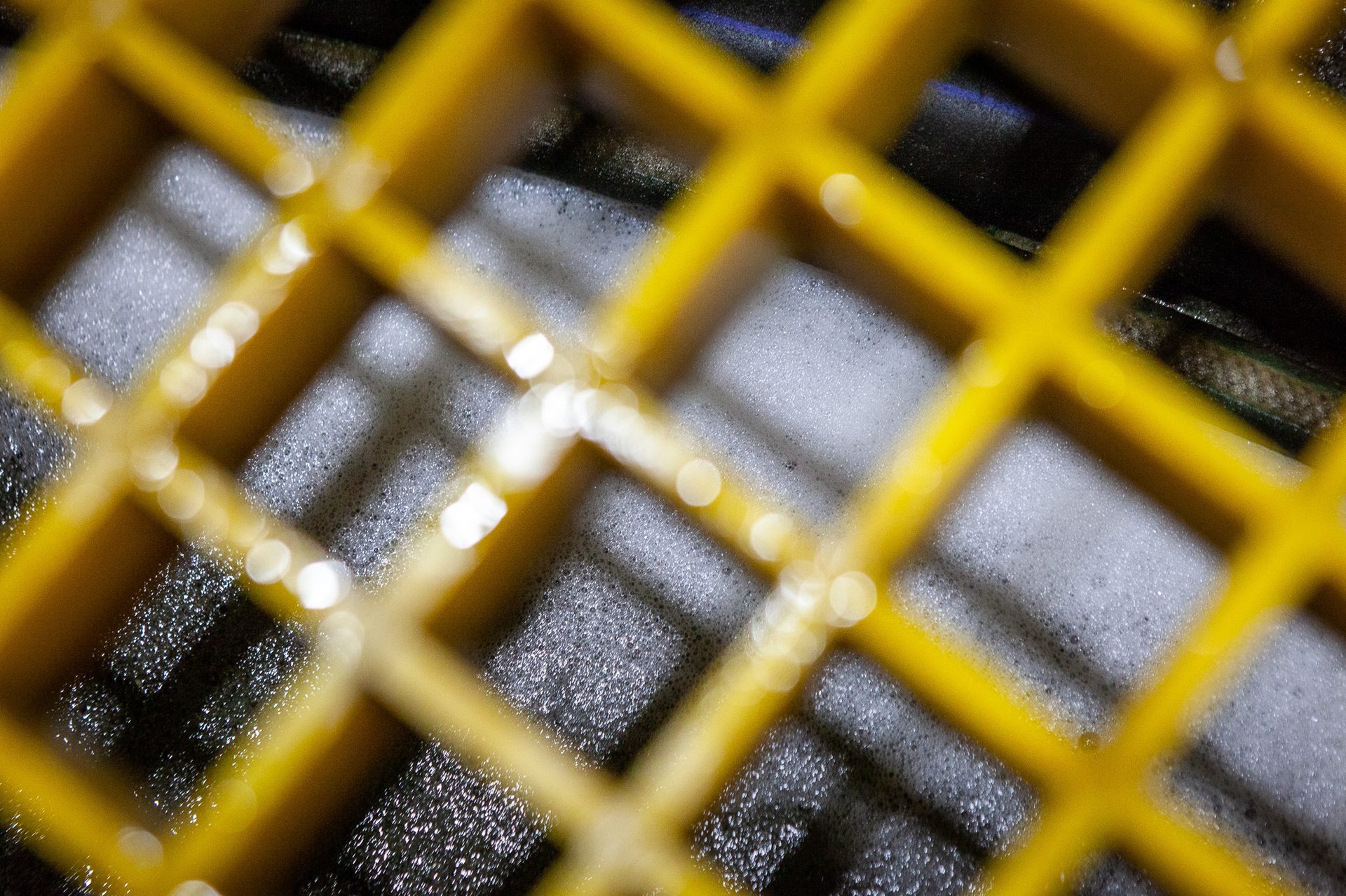 Material property, Mesh, Yellow, Rectangle, Font, Gold