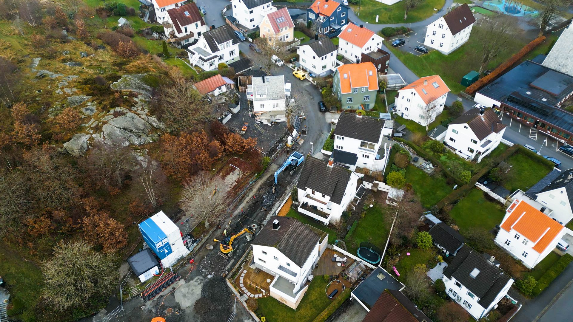 Residential area, Bird's-eye view, Aerial photography, House, Neighbourhood, Street, Suburb, Home, Roof