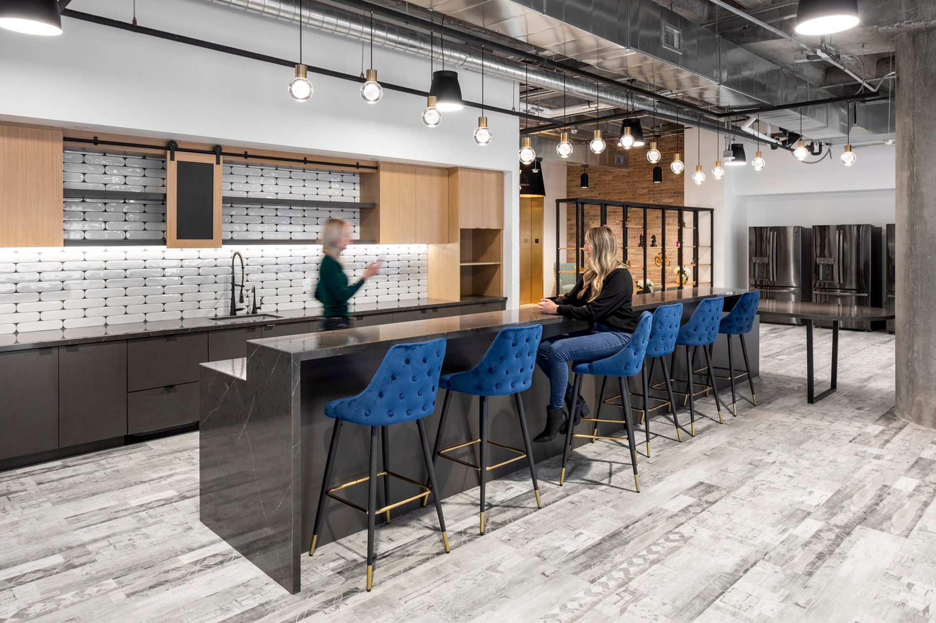 Ren Square Loft-4