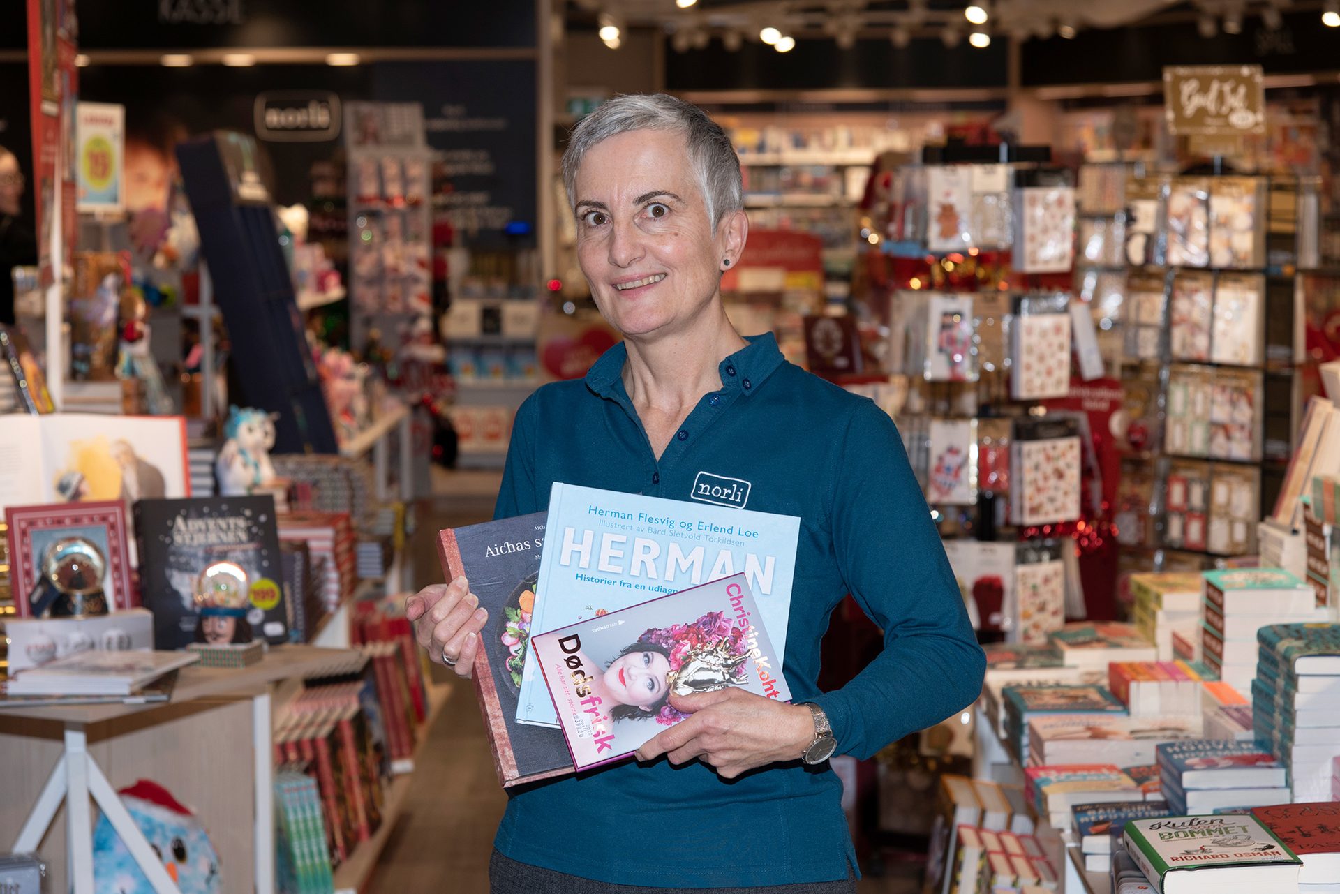 Publication, Smile, Customer, Shelving