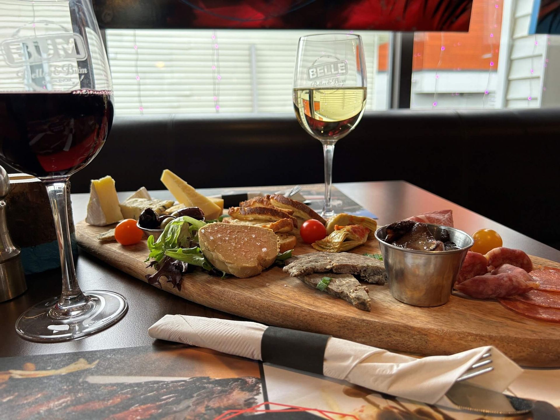 Wine glass, Food, Tableware, Table, Stemware, Drinkware, Ingredient, Dishware, Plate