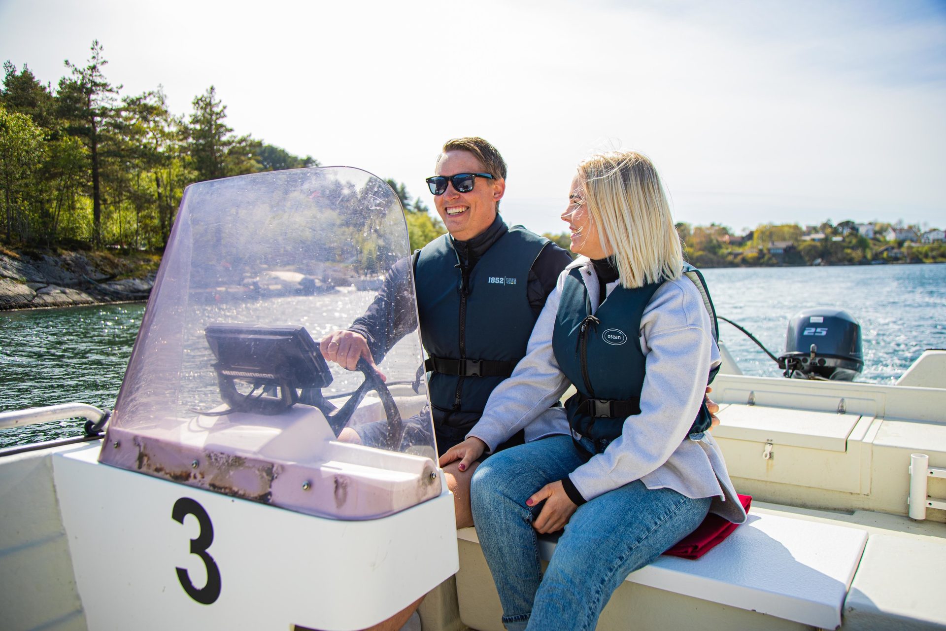 Boats and boating--Equipment and supplies, Naval architecture, Outdoor recreation, Water, Boat, Sky, Watercraft, Vehicle, Smile, Sunglasses