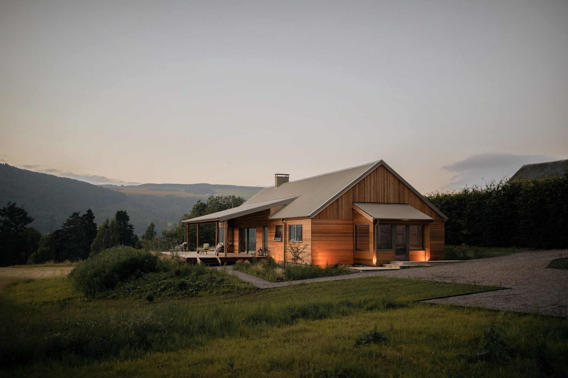 Land lot, Natural landscape, Plant, Sky, Building, Window, Nature, Cloud, Tree, House