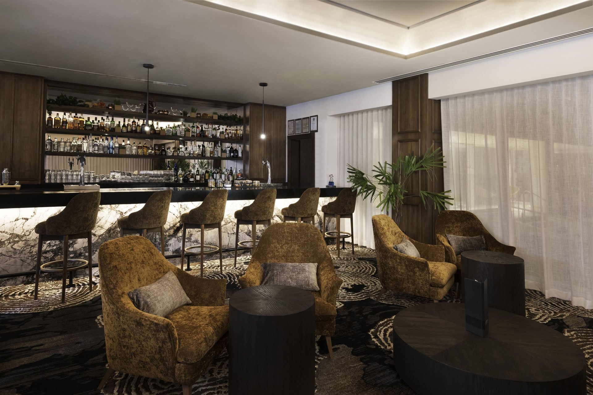 Interior design, Living room, Furniture, Property, Plant, Chair, Building, Architecture, Table, Floor