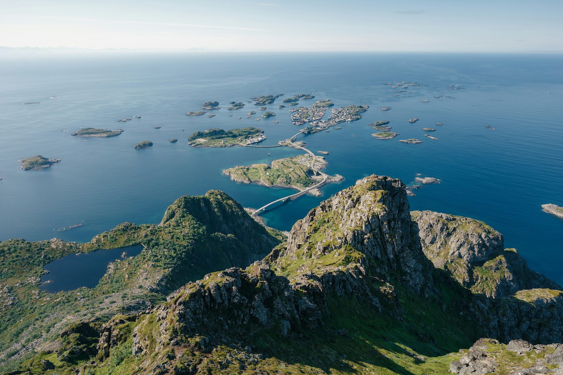 Coastal and oceanic landforms, Water resources, Natural landscape, Sky, Mountain, Azure, Lake