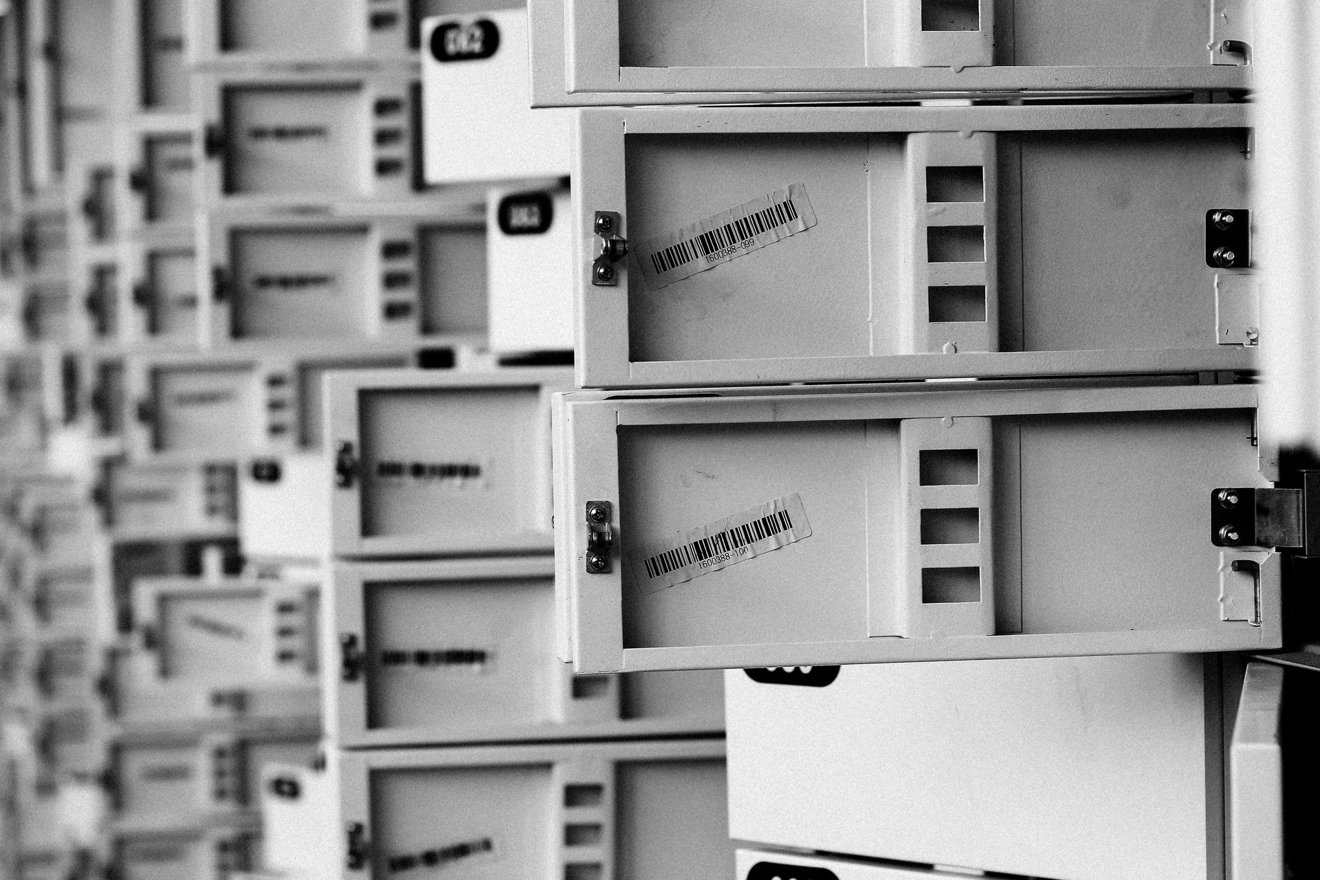 Monochrome photography, Grey