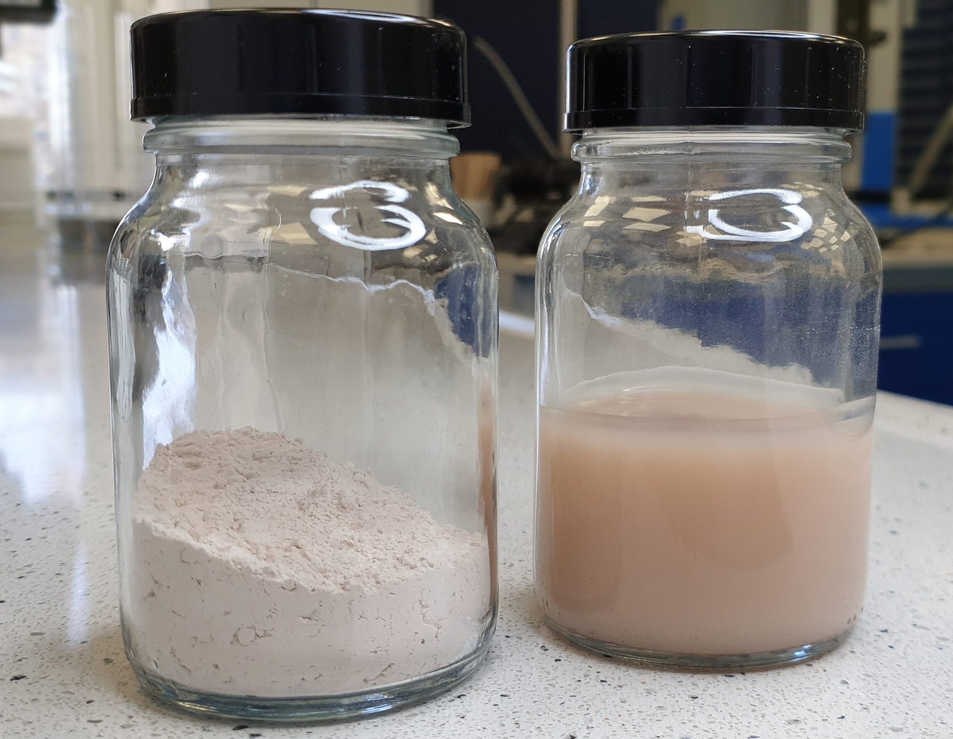 Food storage containers, Table salt, Mason jar, Chemical compound, Drinkware, Ingredient, Tableware, Fluid, Liquid