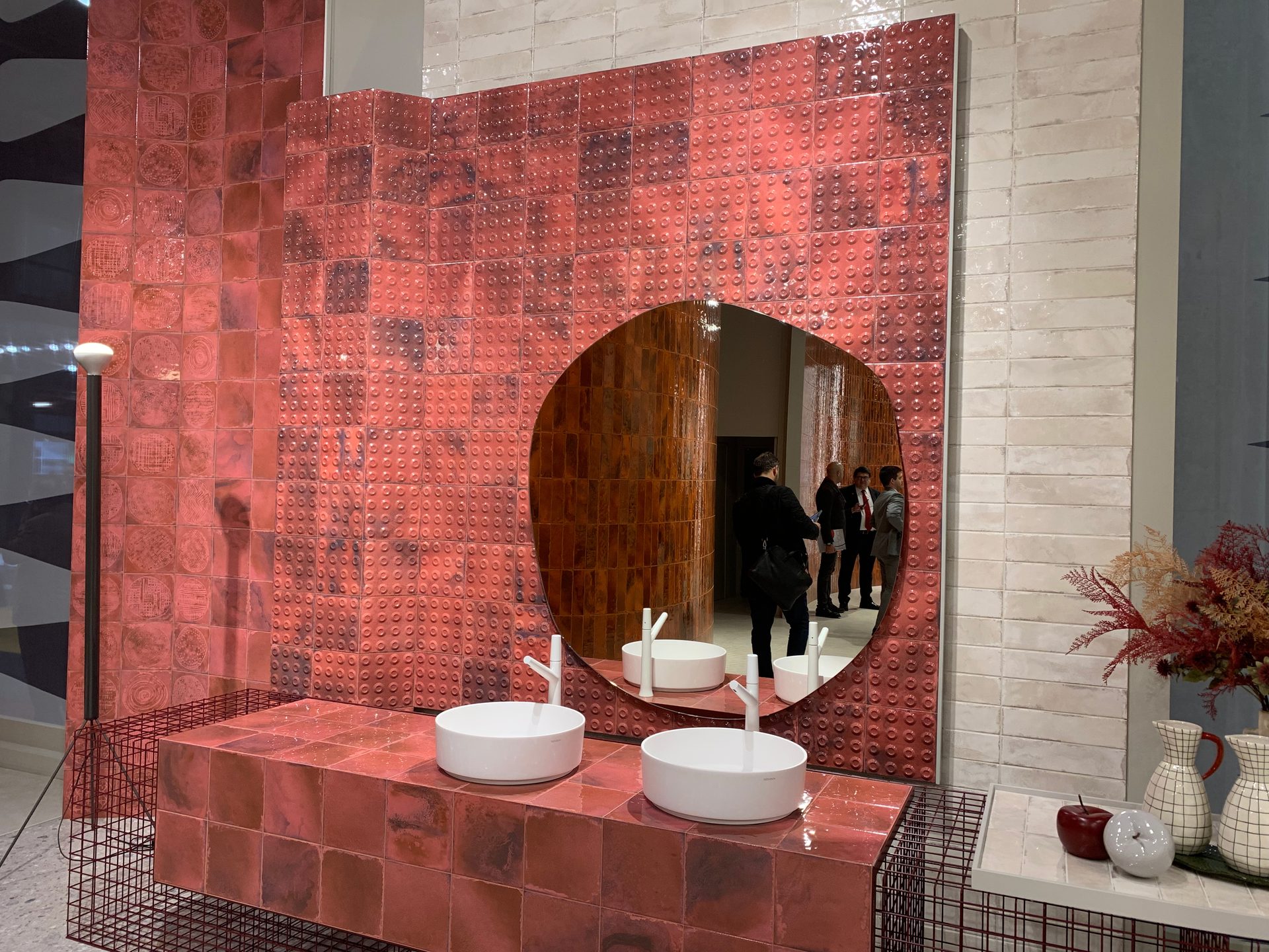 Interior design, Property, Building, Brick, Architecture, Floor, Mirror, Flooring, Brickwork, Wall