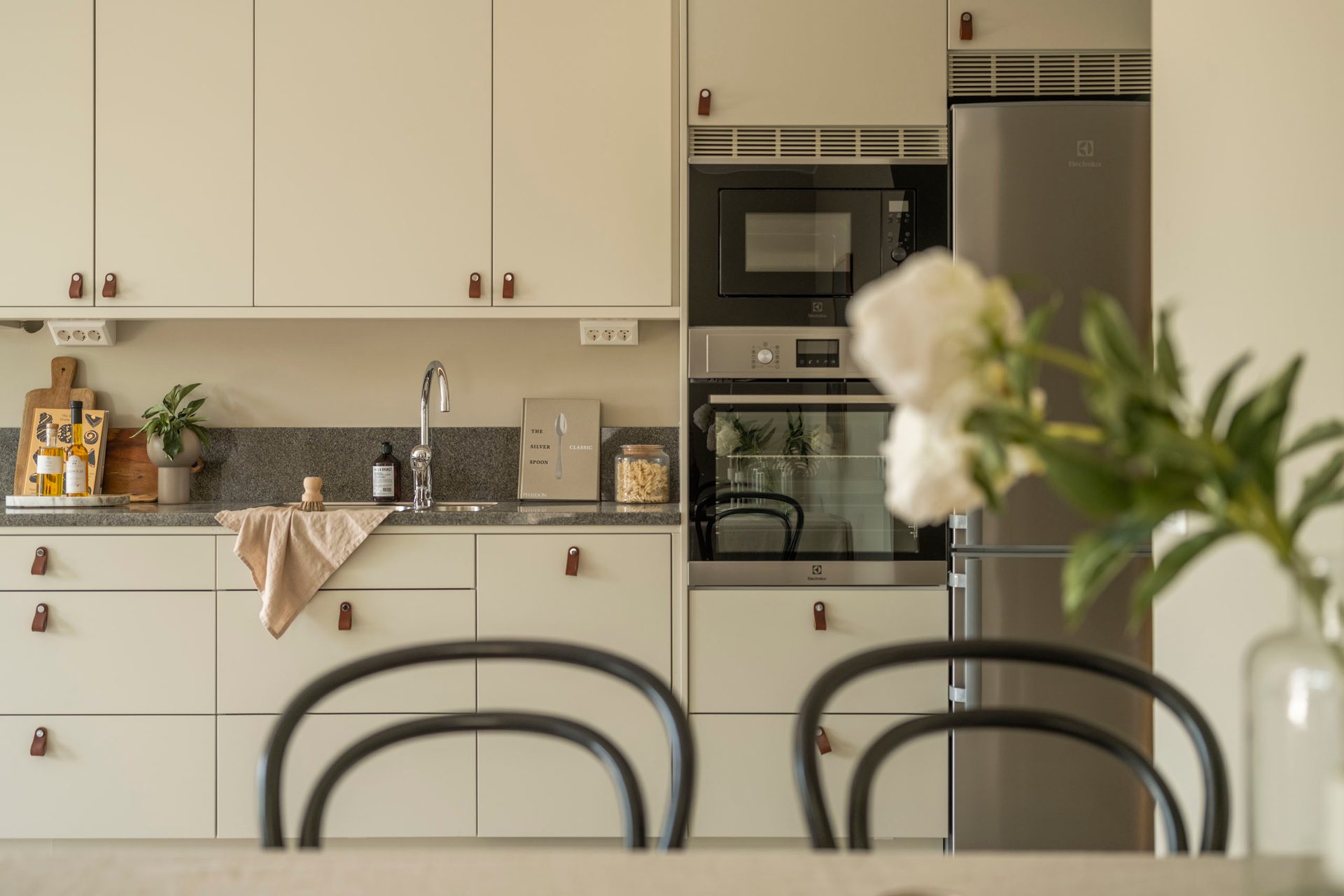 Interior design, Kitchen Appliance, Cabinetry, Furniture, Countertop, Wood, Flooring, Drawer, Cupboard