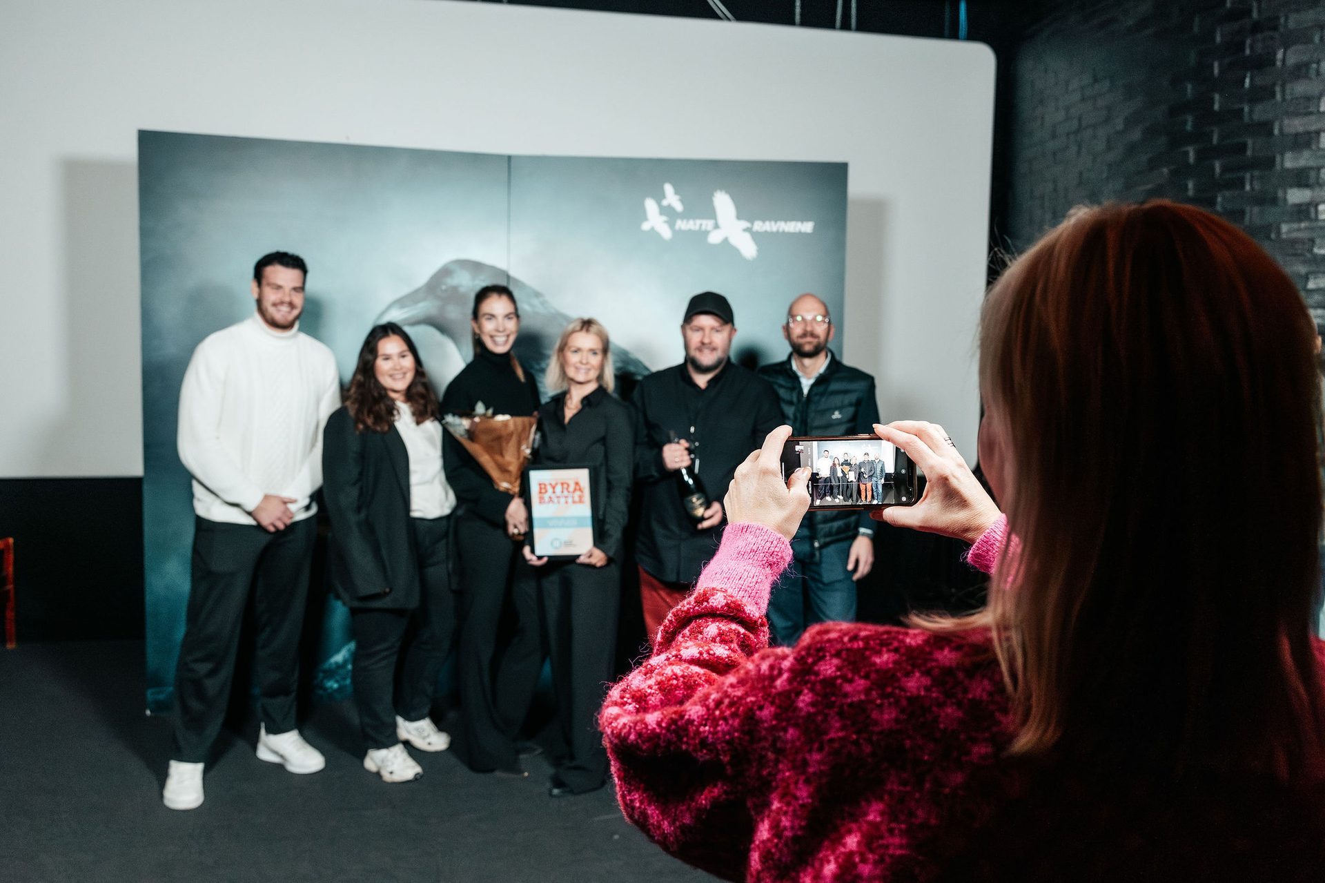 Flash photography, Coat