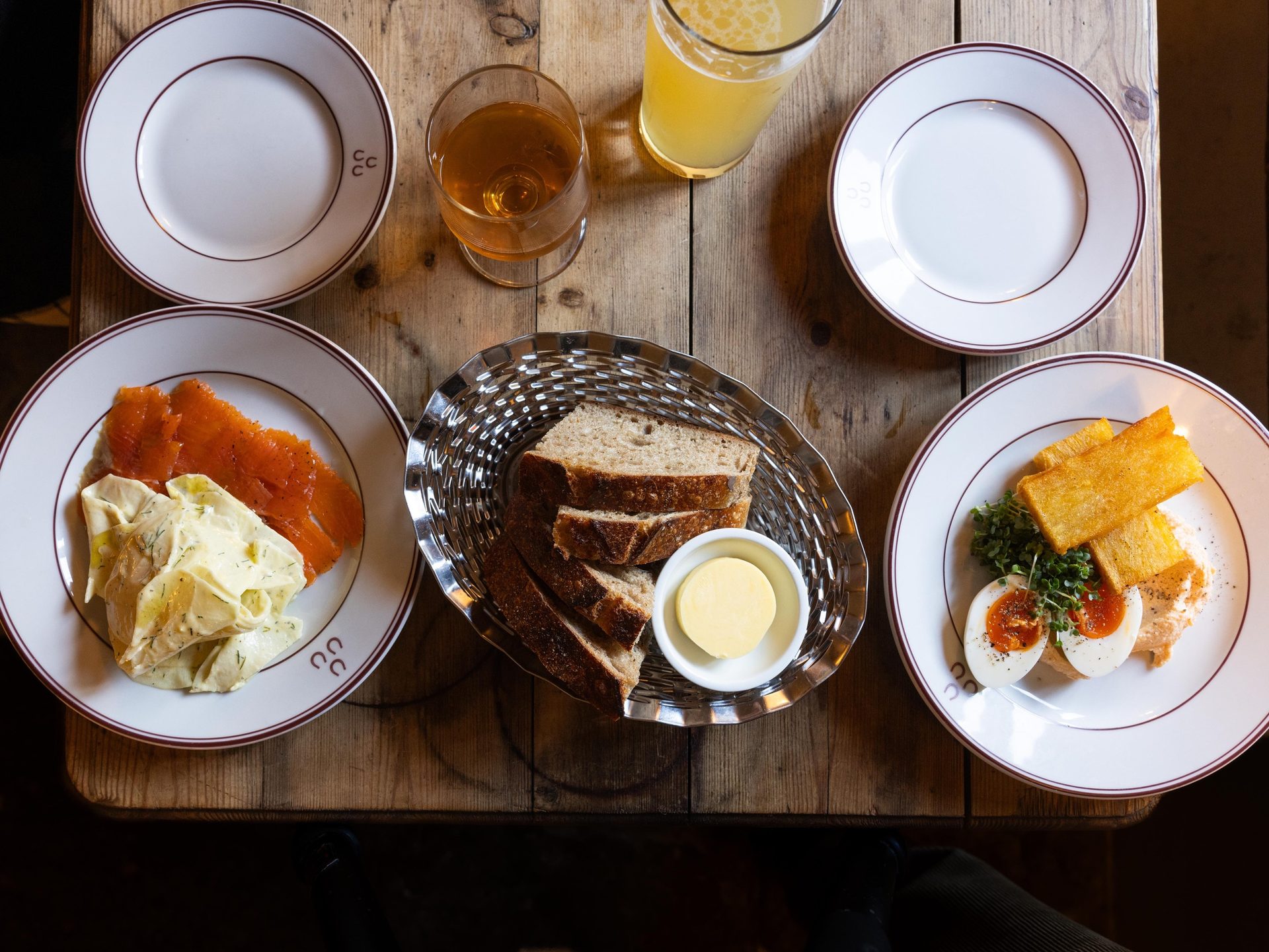 Food, Tableware, Dishware, Ingredient, Table, Serveware, Plate, Recipe, Drinkware, Cup