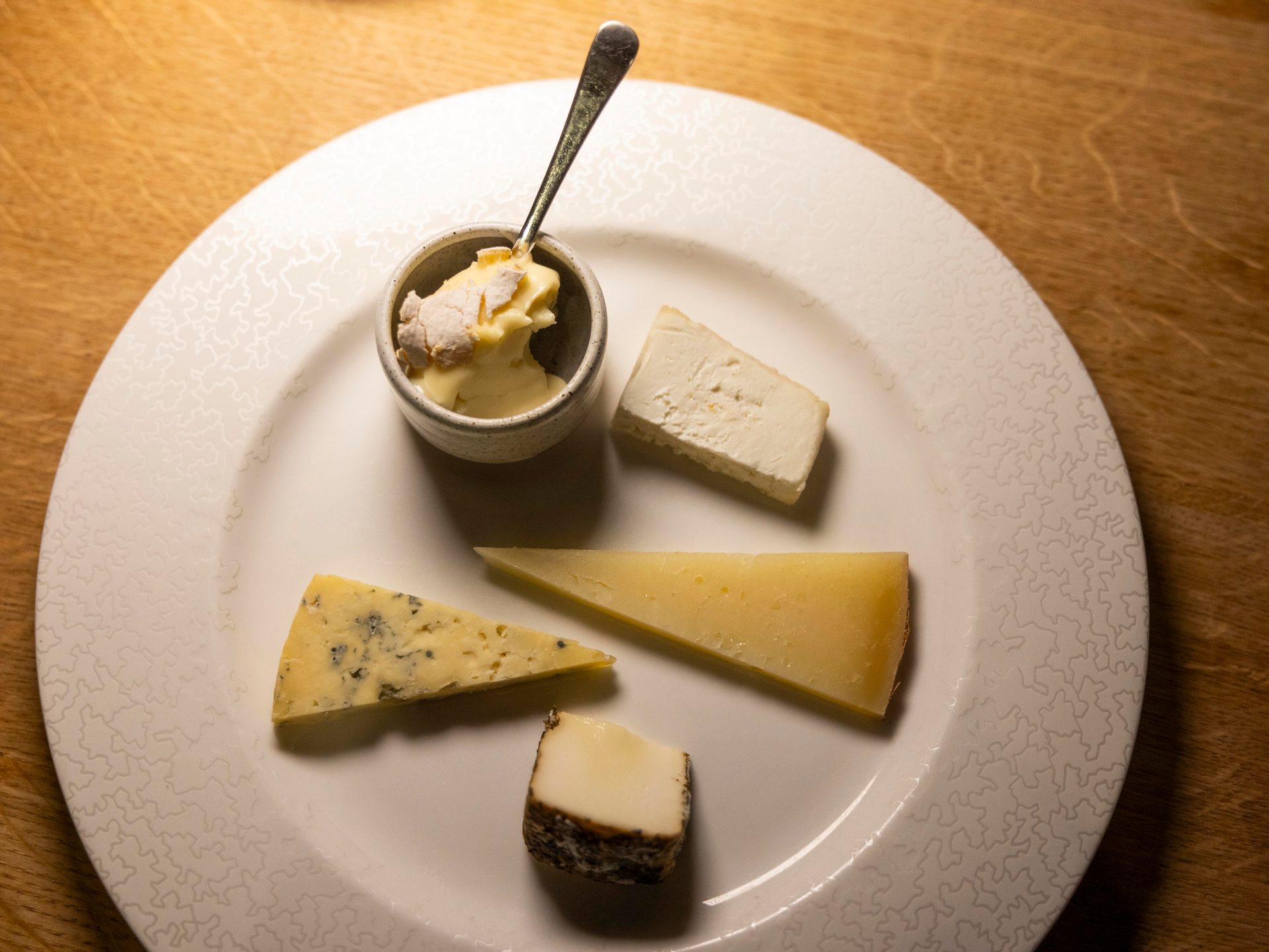 Kitchen utensil, Food, Tableware, Dishware, Ingredient, Plate, Recipe, Cuisine, Serveware, Cheesemaking