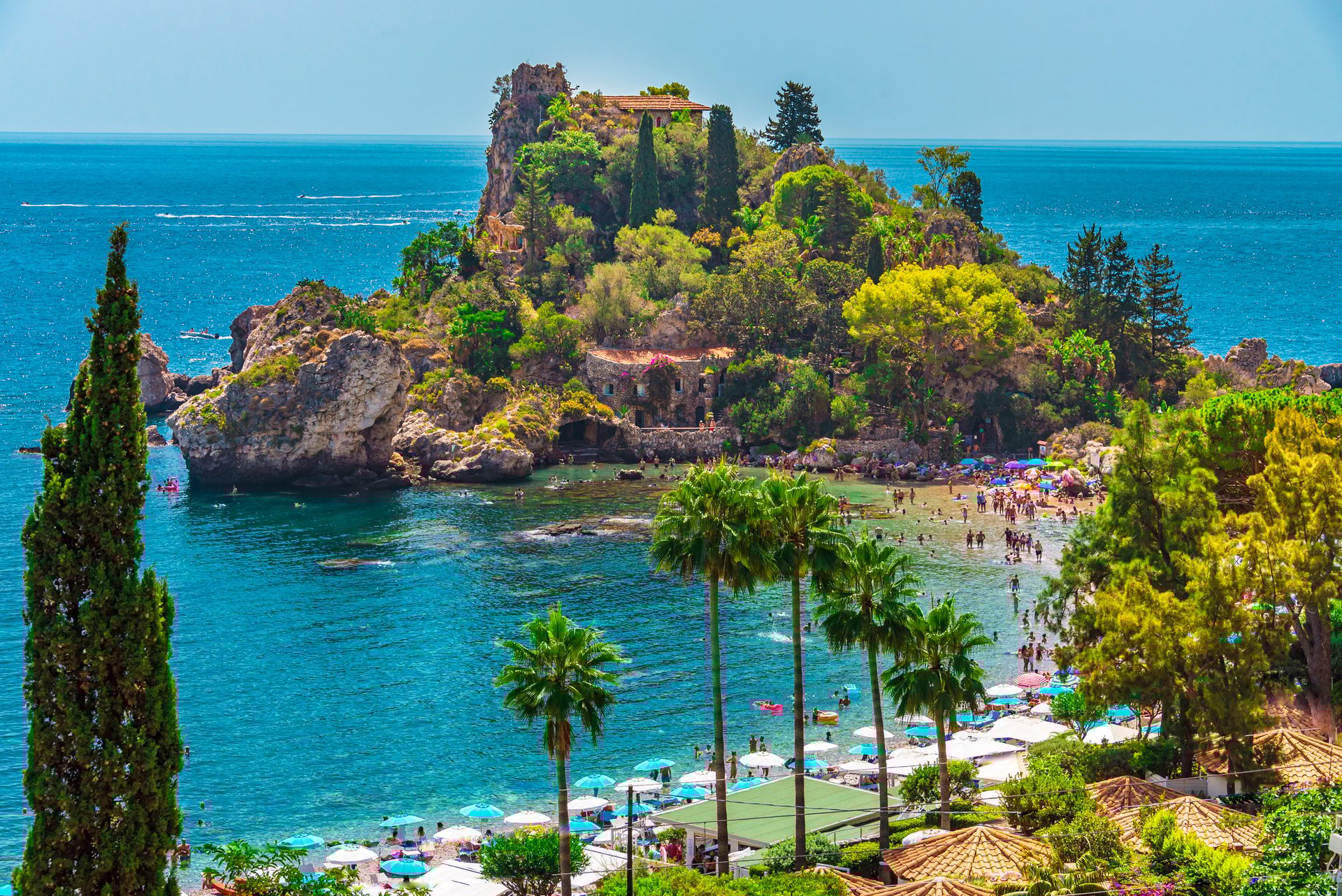 Coastal and oceanic landforms, Body of water, Tourist attraction, Coast, Sea, Promontory, Ocean, Headland, Shore, Beach
