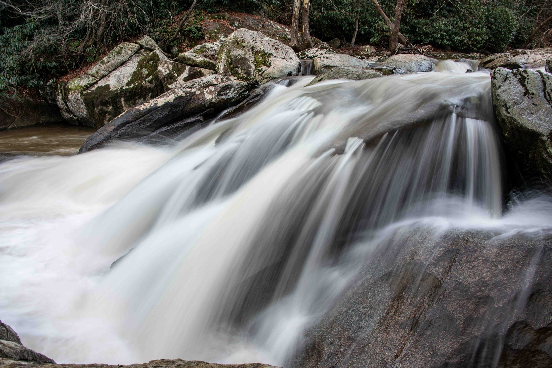 Body of water, Natural landscape, Watercourse, Rock, Waterfall, Nature, Stream, Fluid
