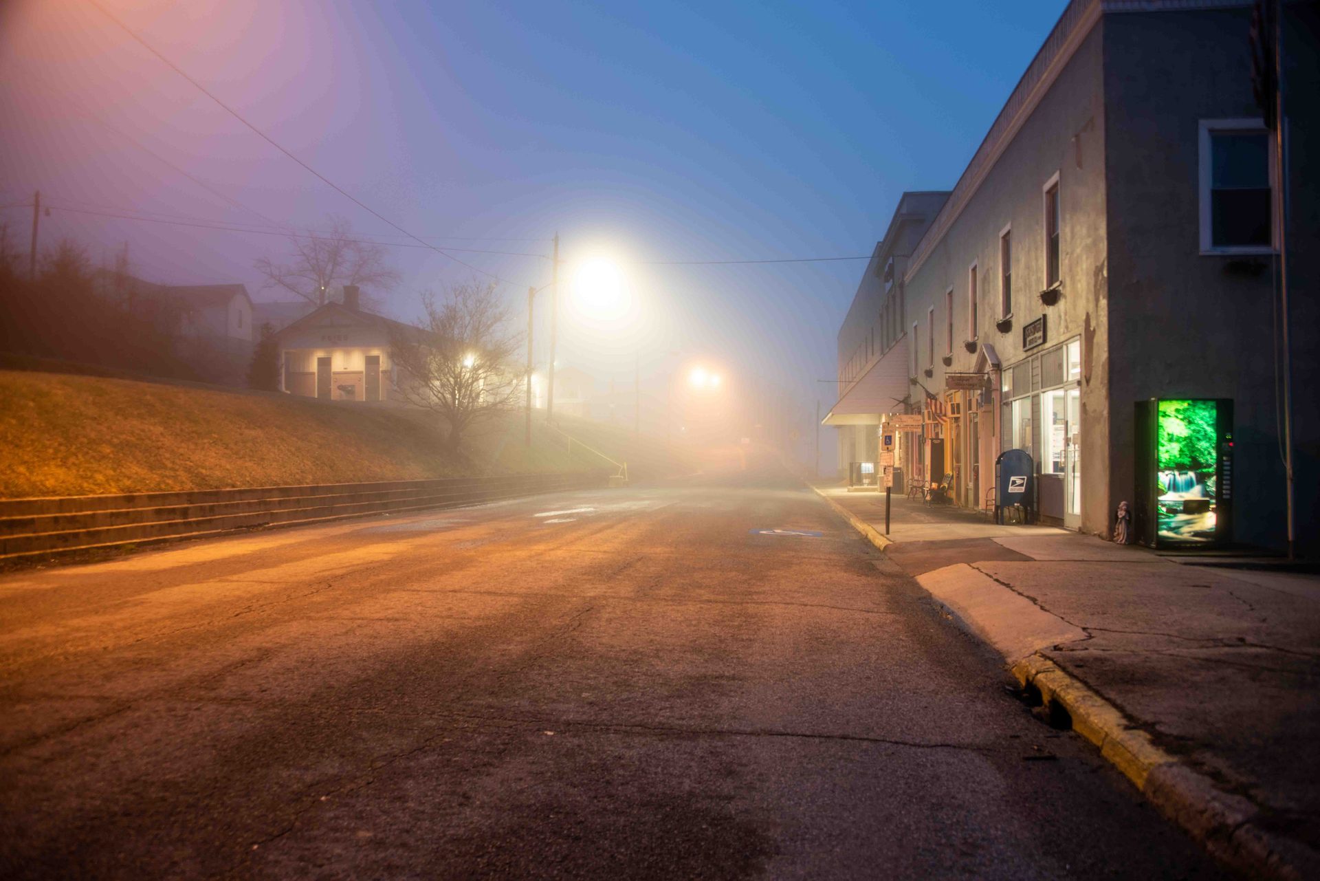 Road surface, Residential area, atmospheric phenomenon, Street, Night, Electricity, Lighting, Asphalt, Midnight
