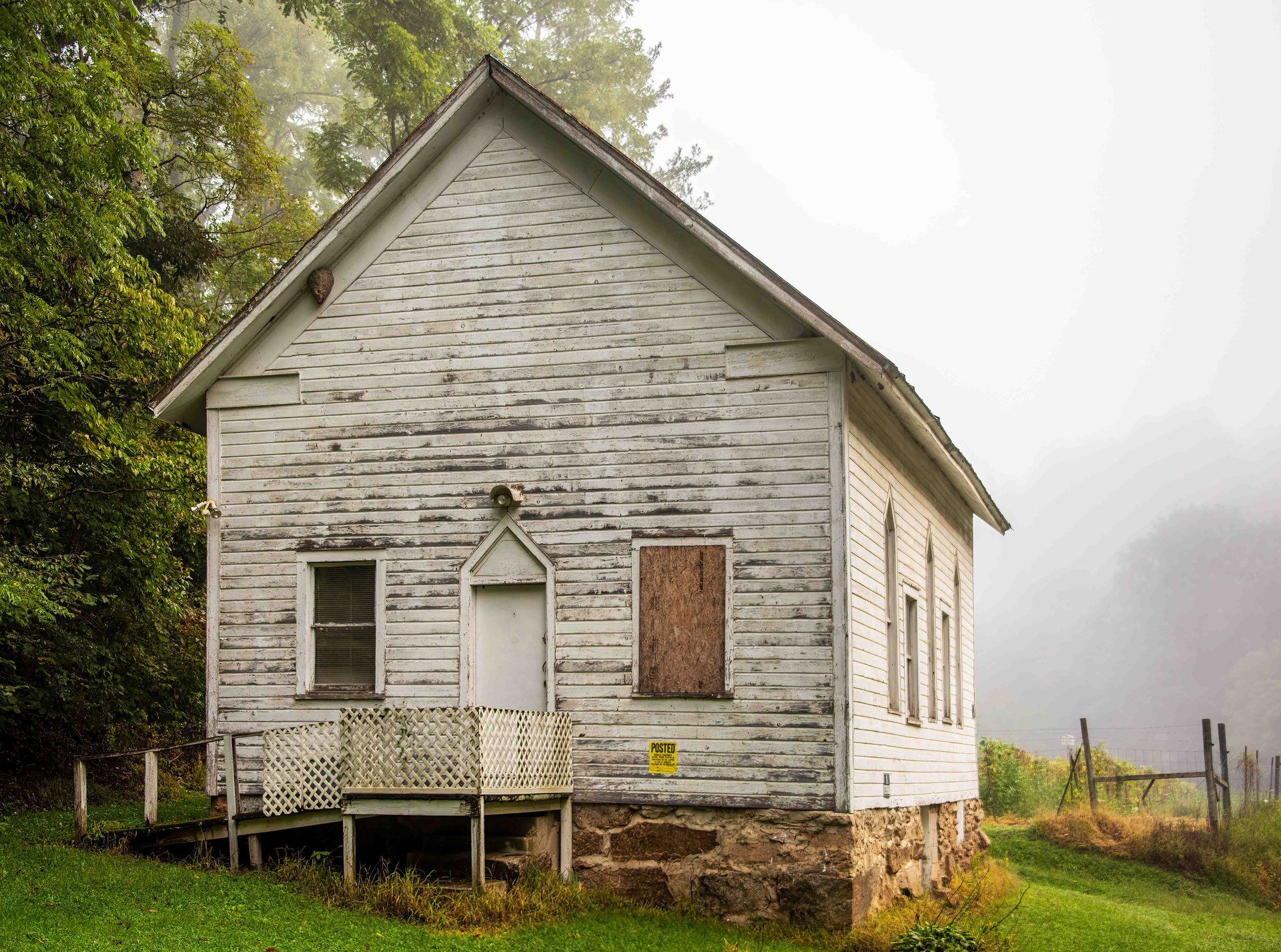 Rural area, Land lot, Window, House, Cottage, Home, Farmhouse, Siding, Shed, Slope