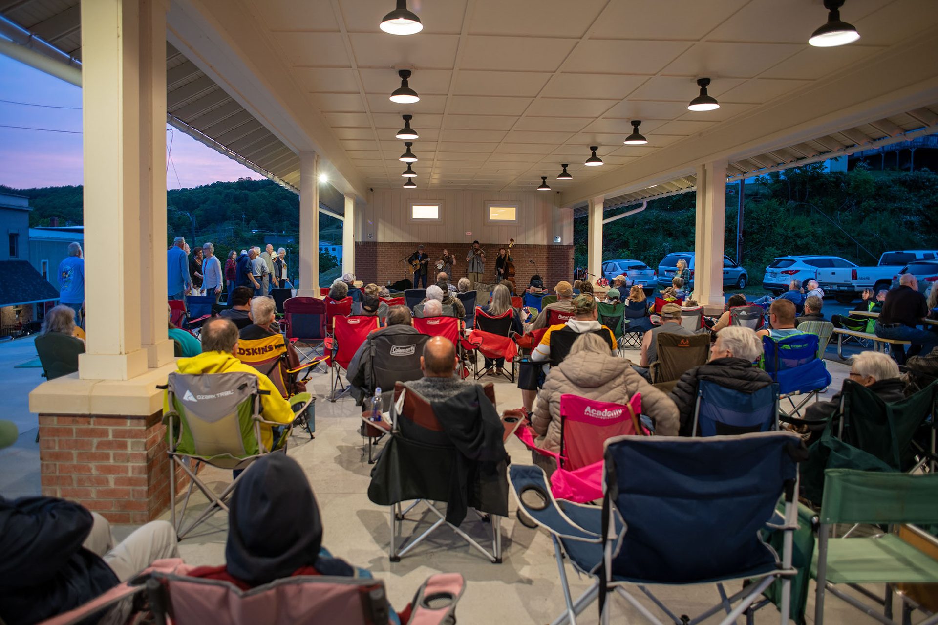Jeans, Community, Furniture, Chair, Crowd, Ceiling, Leisure