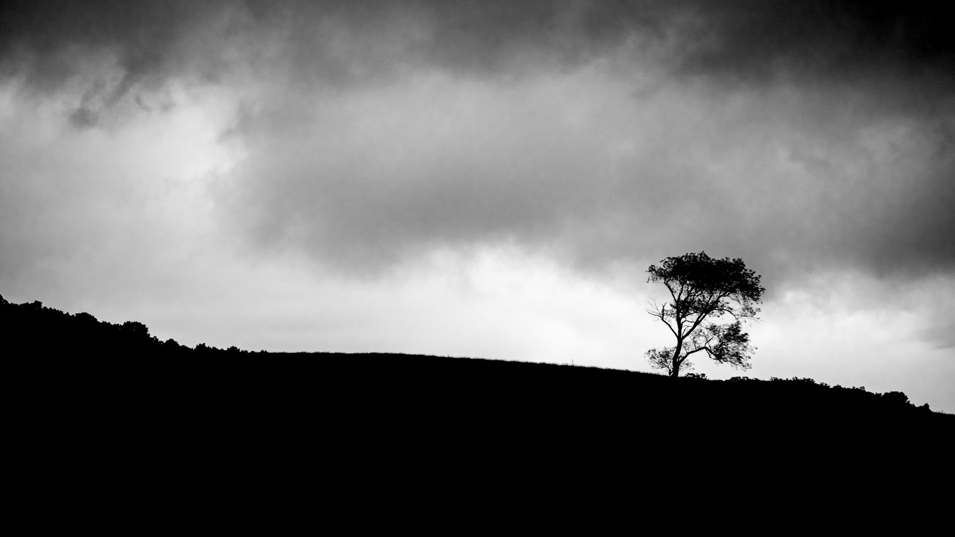 Black and white, Monochrome photography, atmospheric phenomenon, Photograph, Cloud, Nature, Horizon, Hill