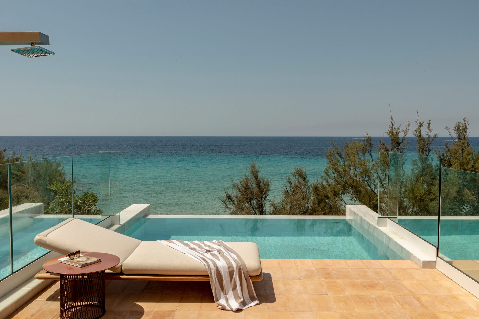 Swimming pool, Outdoor furniture, Water, Sky, Building, Azure, Sunlounger, Shade, Plant, House