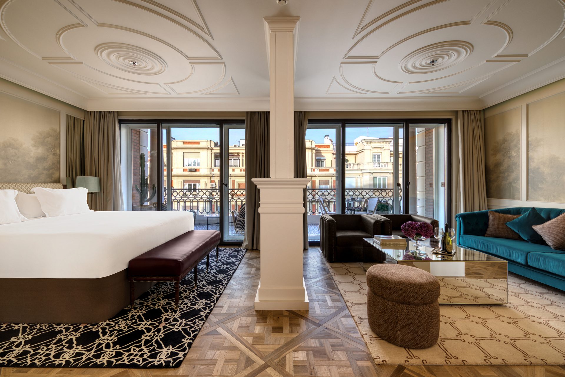 Interior design, Property, Furniture, Couch, Table, Architecture, Floor, Bathtub, Flooring, Decoration