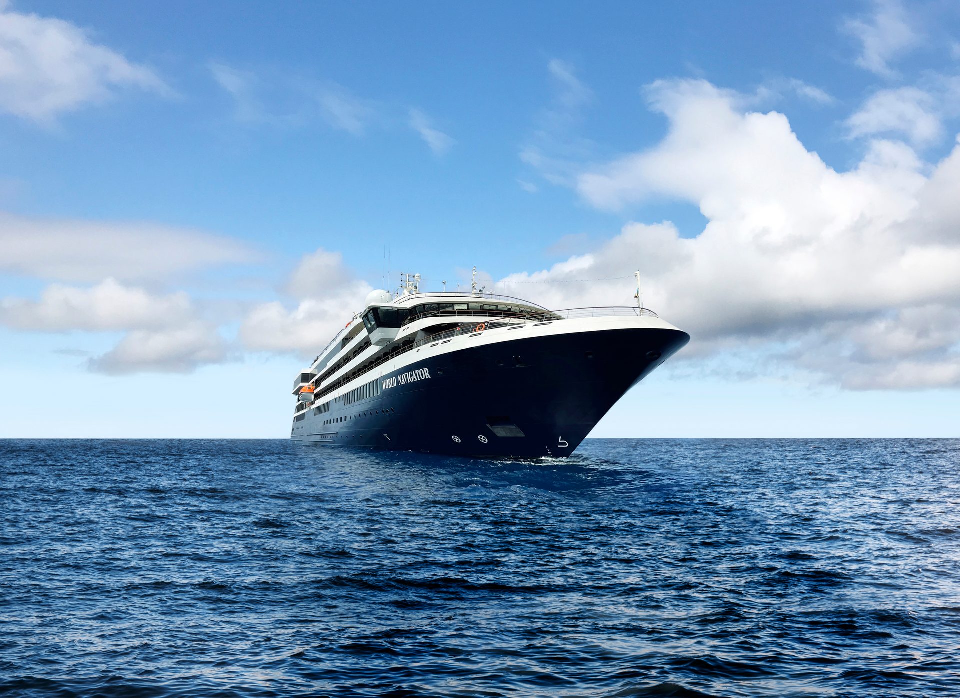 Naval architecture, Water, Cloud, Sky, Boat, Watercraft, Liquid, Vehicle