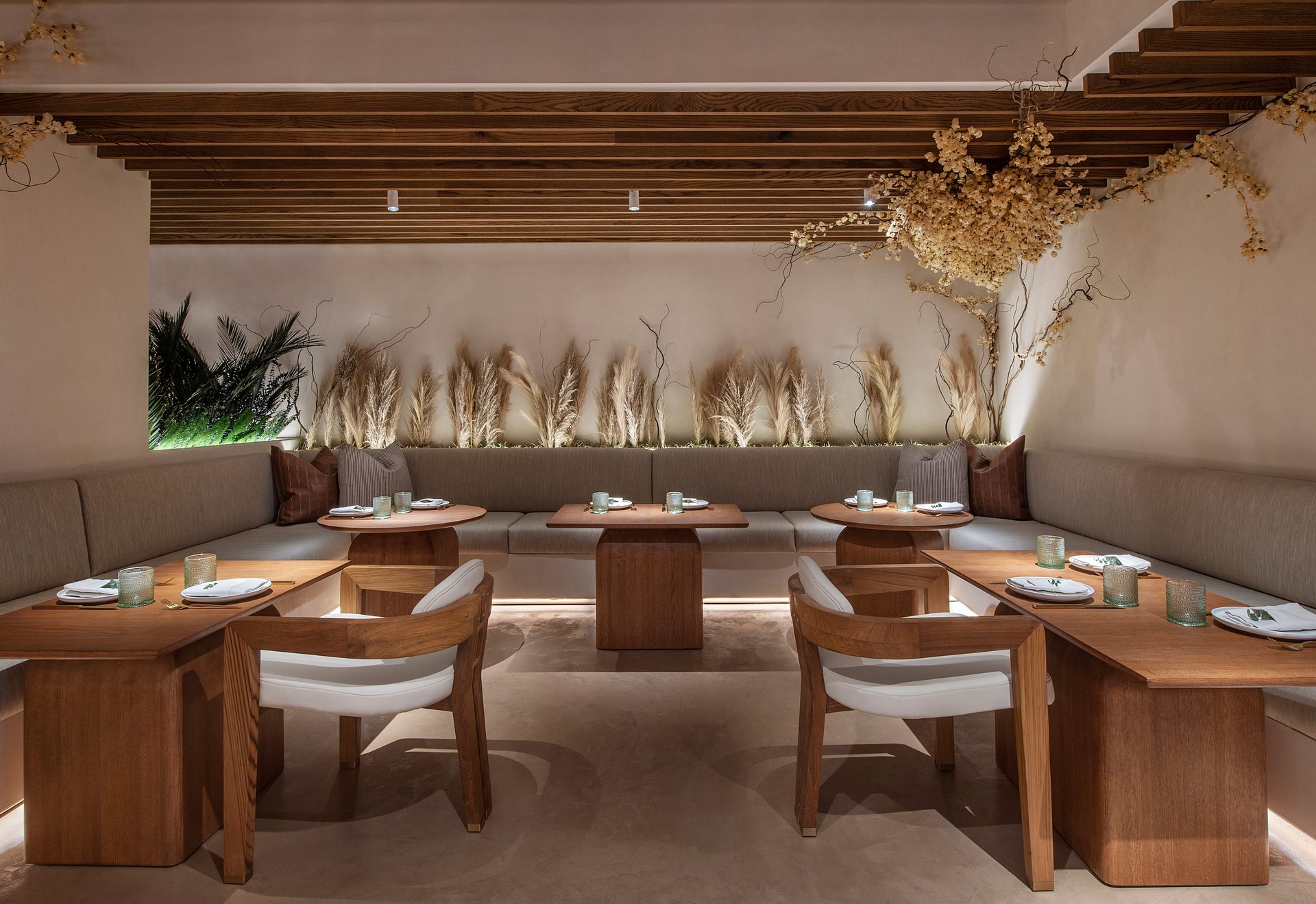 Interior design, Furniture, Property, Table, Wood, Decoration, Architecture, Chair, Building, Floor
