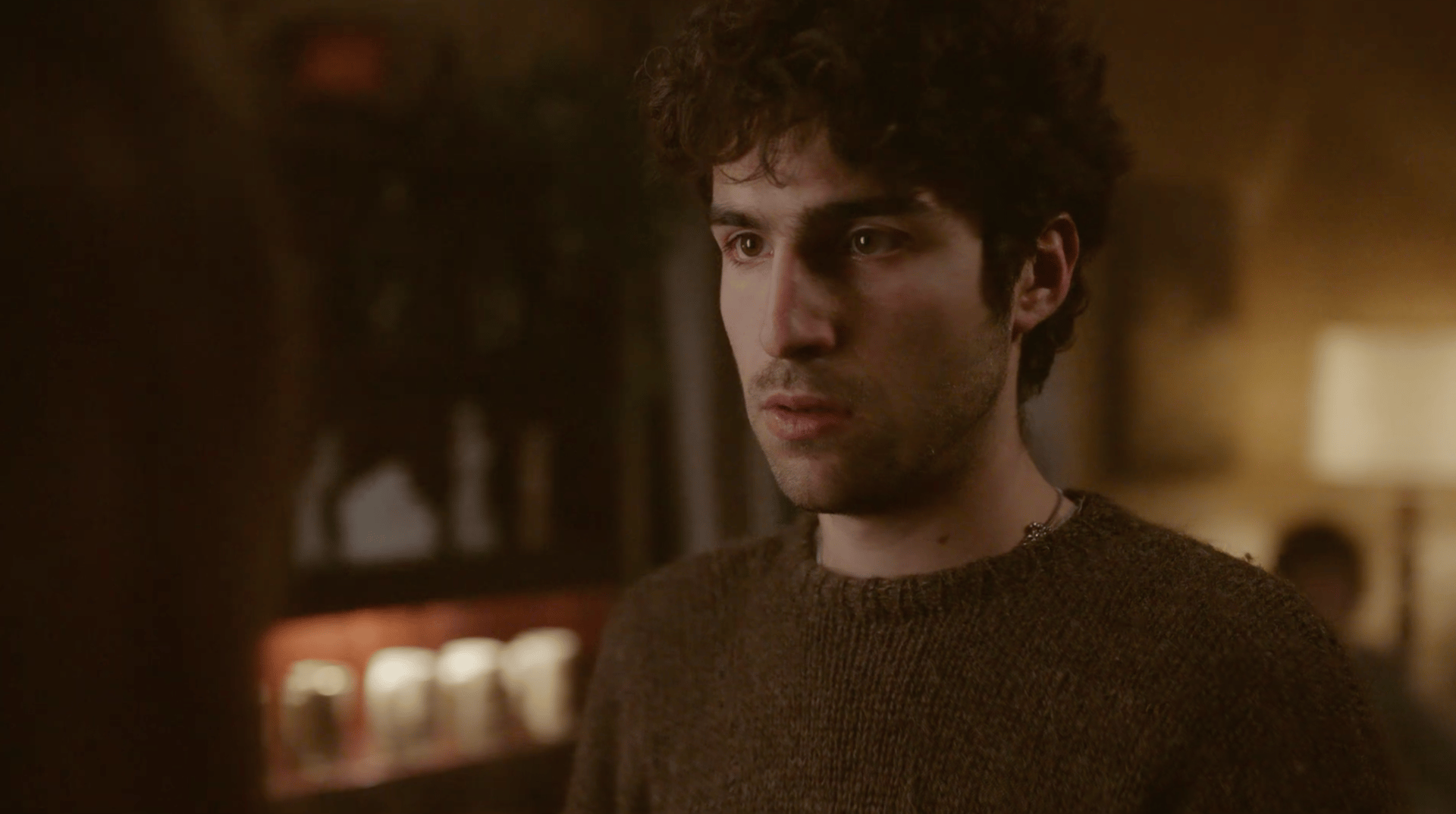 Flash photography, Forehead, Nose, Cheek, Chin, Eyebrow, Jaw, Beard, Eyelash