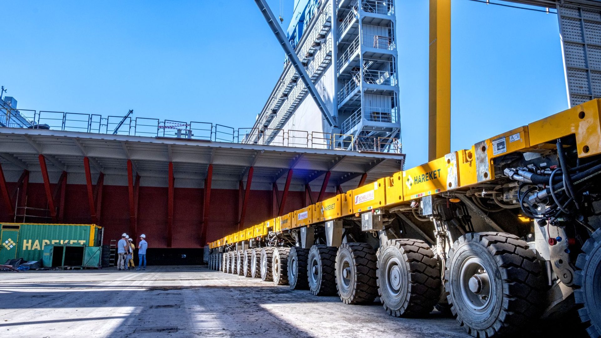 Automotive tire, Sky, Wheel, Vehicle, Tread, Truck