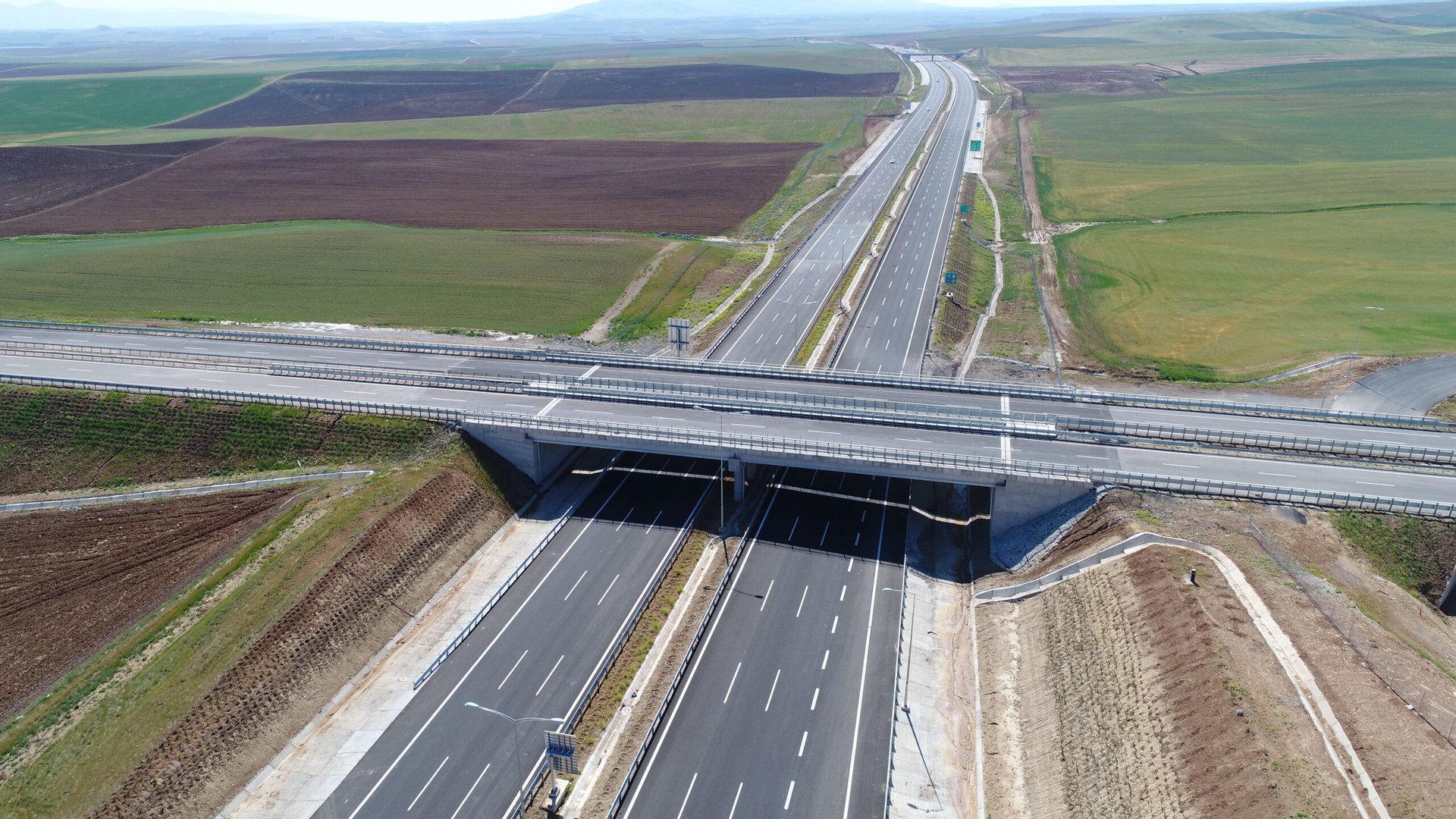 Mode of transport, Road surface, Infrastructure, Thoroughfare