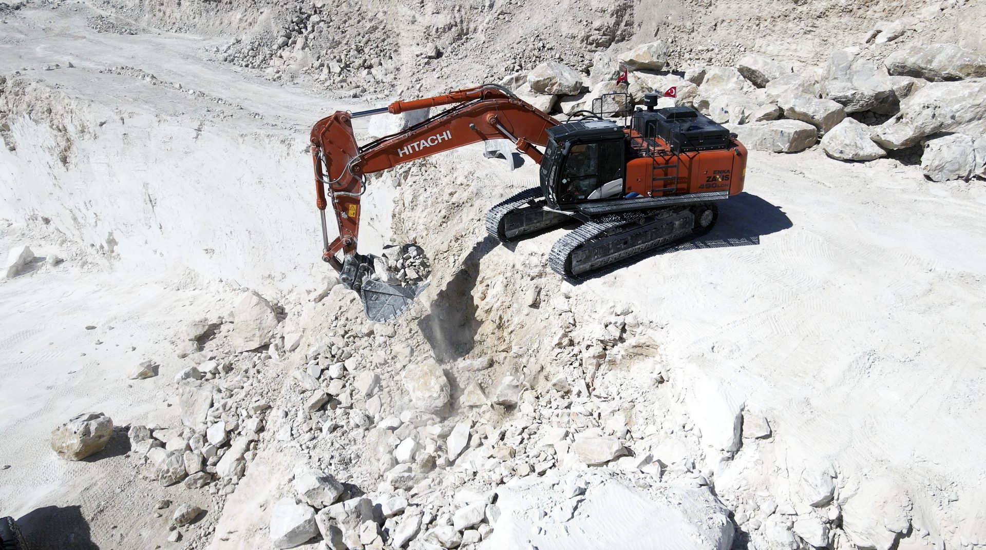 Automotive tire, Vehicle, Slope