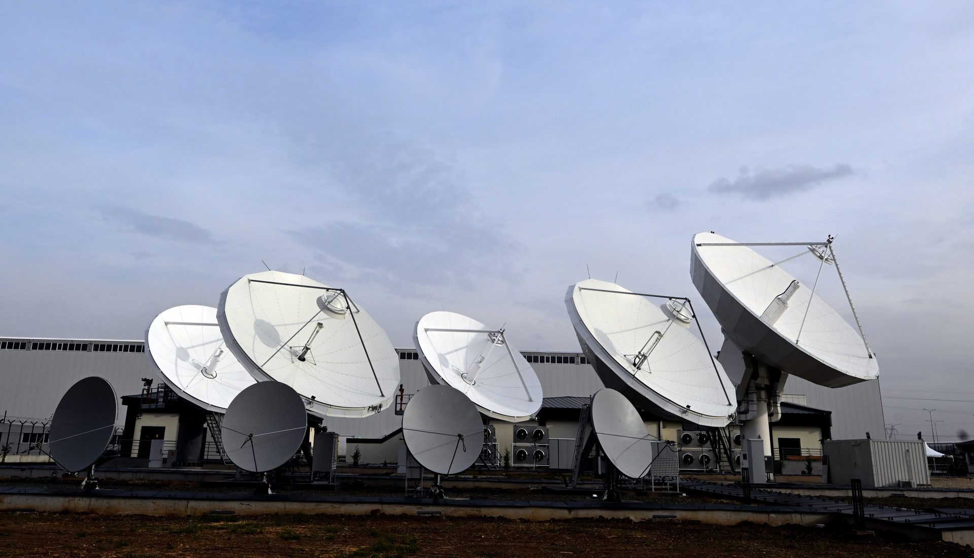Radio telescope, Telecommunications engineering, Cloud, Sky, Antenna