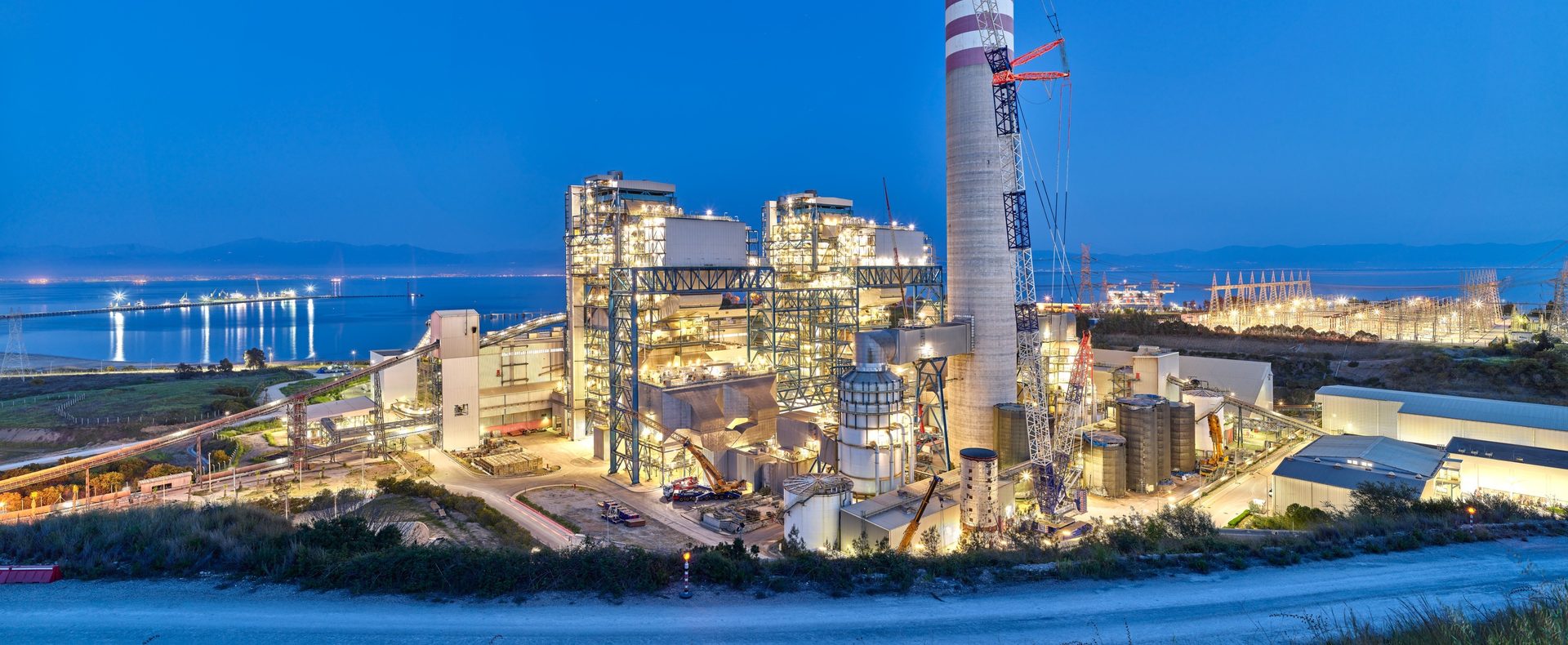 Tower block, Sky, Building, Water, Blue, Electricity, Cityscape, Condominium, City