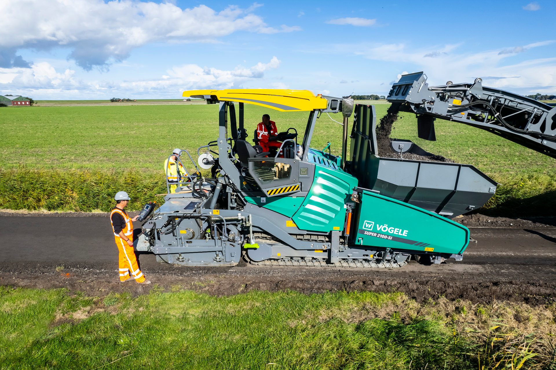 Helicopter rotor, Aerospace manufacturer, Cloud, Sky, Plant, Aircraft, Vehicle, Airplane, Rotorcraft