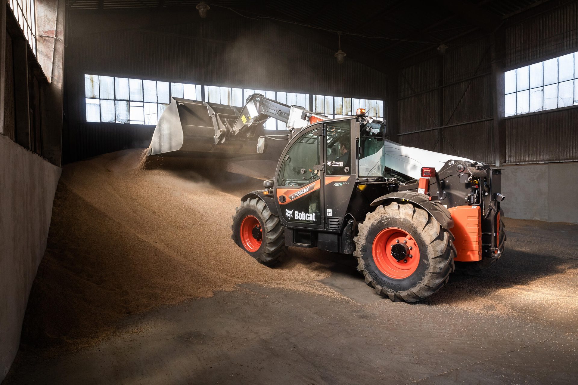 Automotive tire, Motor vehicle, Wheel, Tread, Tractor, Window, Rolling