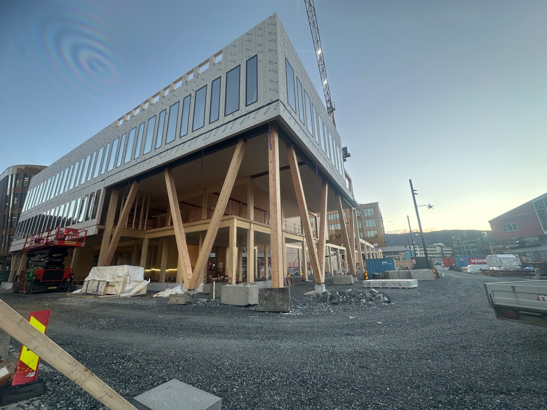 Composite material, Commercial building