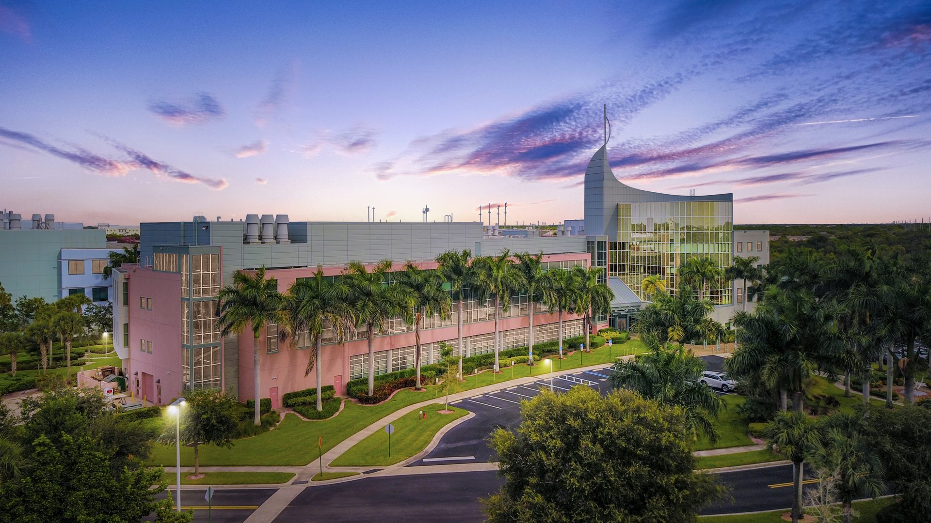 South Florida Commercial Real Estate Photography and Video, Scripps Research. Jupiter, florida, Drone Photography, Architecture Photography, Tower block, Urban design, Cloud, Plant, Sky, Tree, Building, Dusk, Condominium