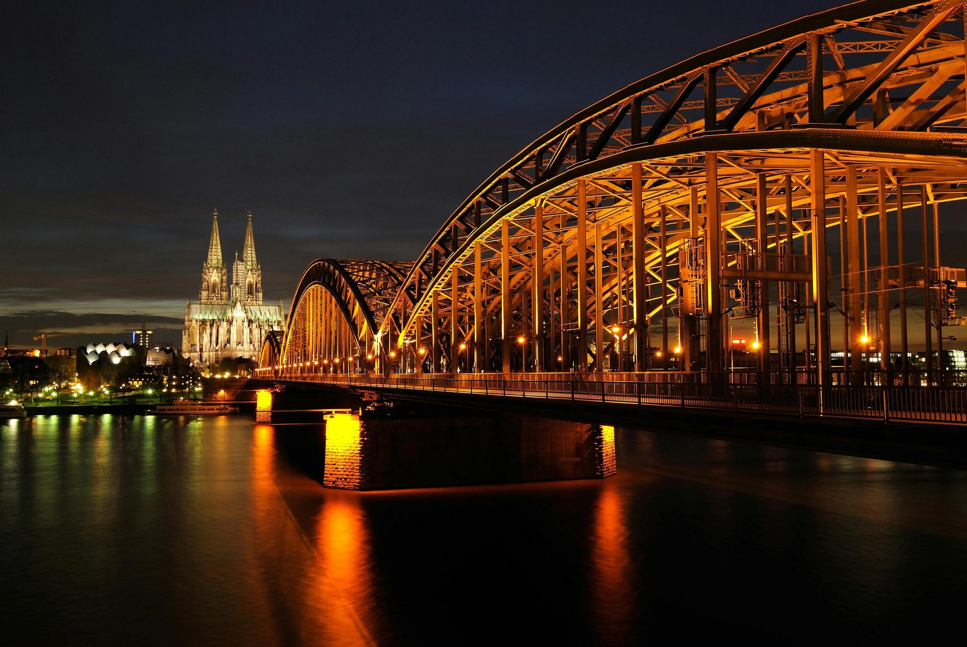 Tied-arch bridge, Metropolitan area, Night, Architecture, Waterway, Landmark, Reflection, Arch