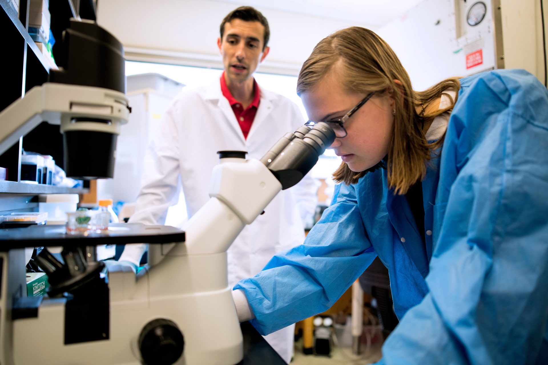 Health care provider, Safety glove, White coat, Medical equipment, Dental assistant, Scientist, Research, Laboratory