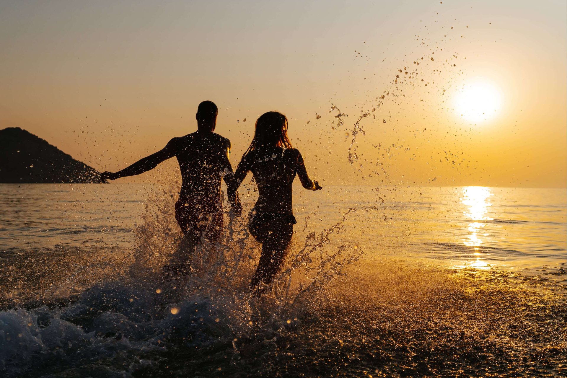 People on beach, Happiness, Summer, Horizon, Sea, Sunset, Fun, Vacation, Sun