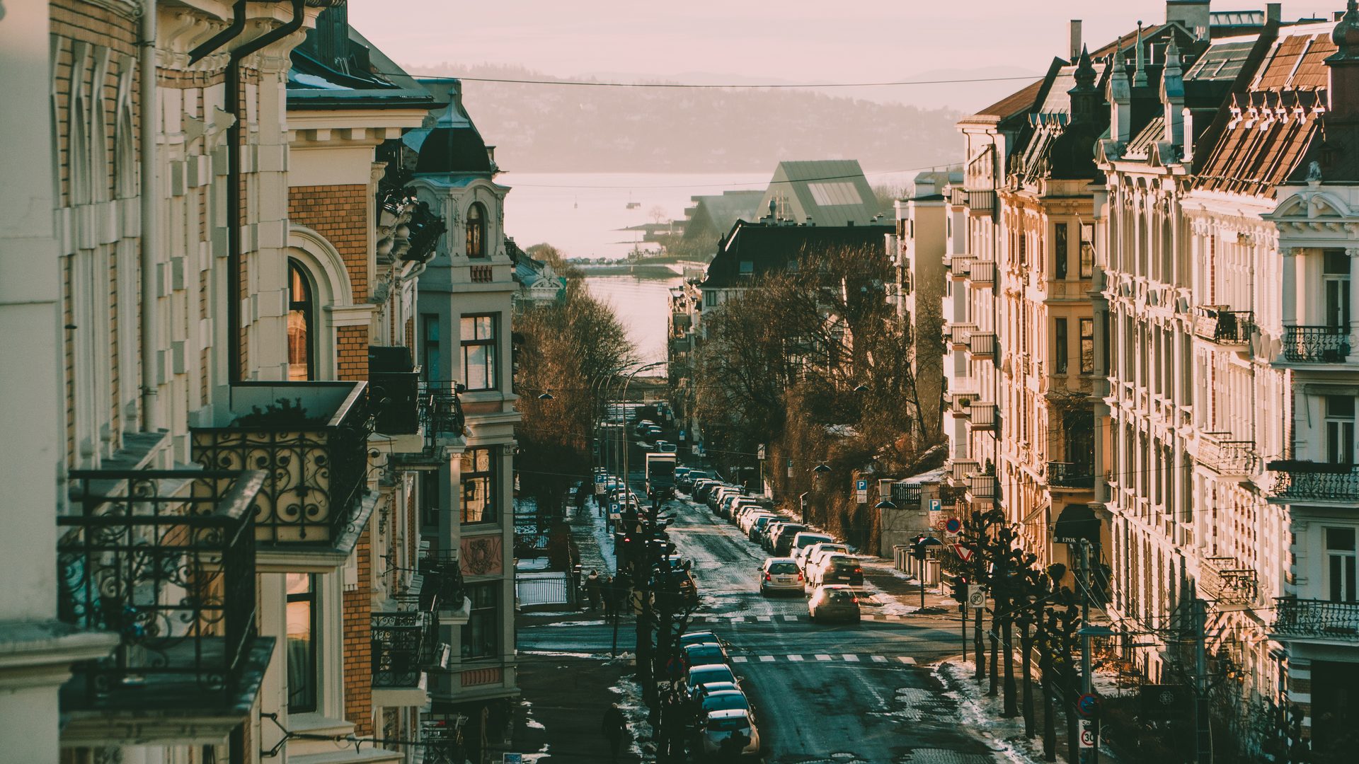 Mode of transport, Road surface, Urban design, Building, Sky, Car, Vehicle, Window, Infrastructure, Cityscape