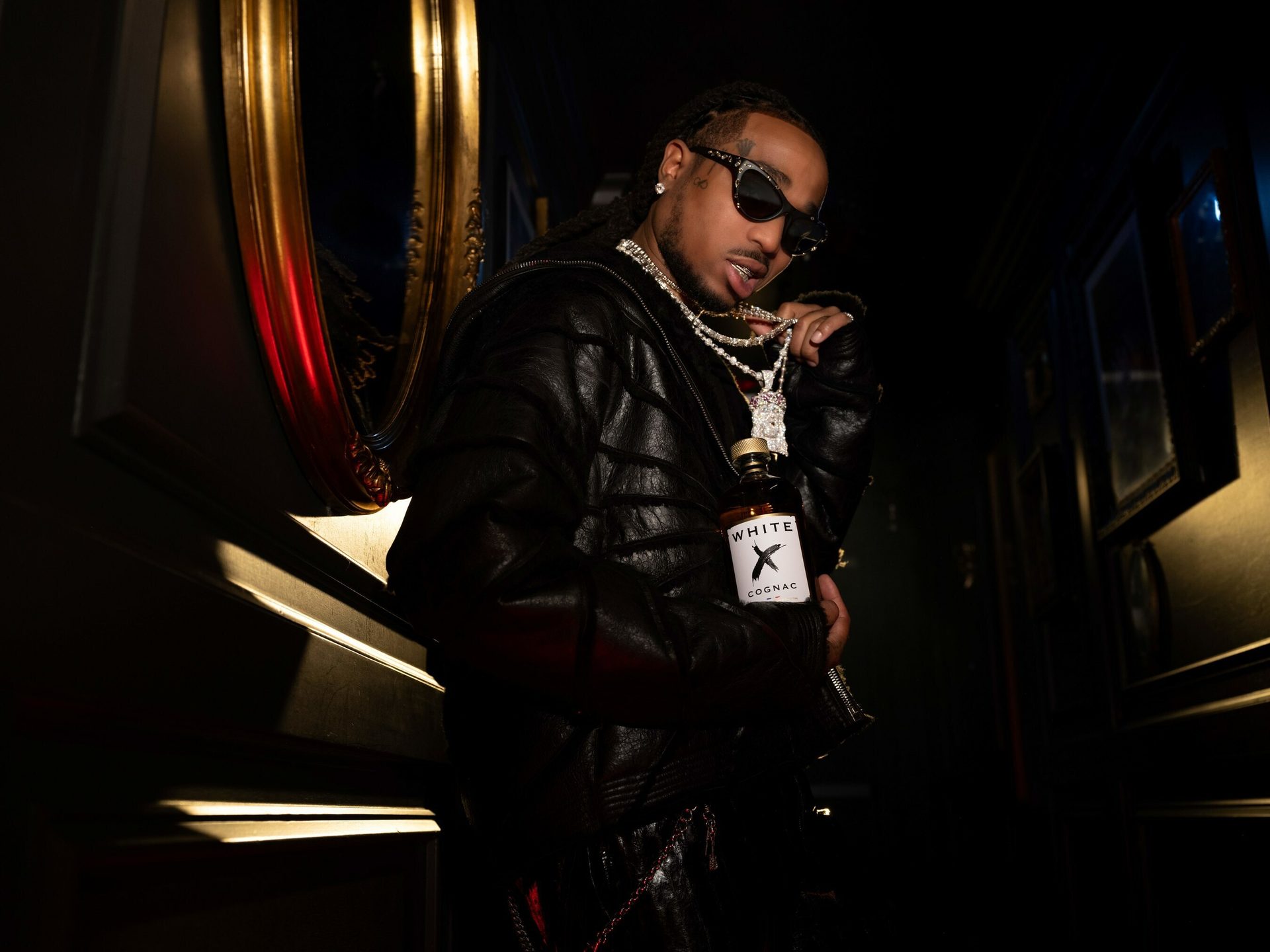 Vision care, Flash photography, Leather jacket, Sunglasses, Goggles, Eyewear