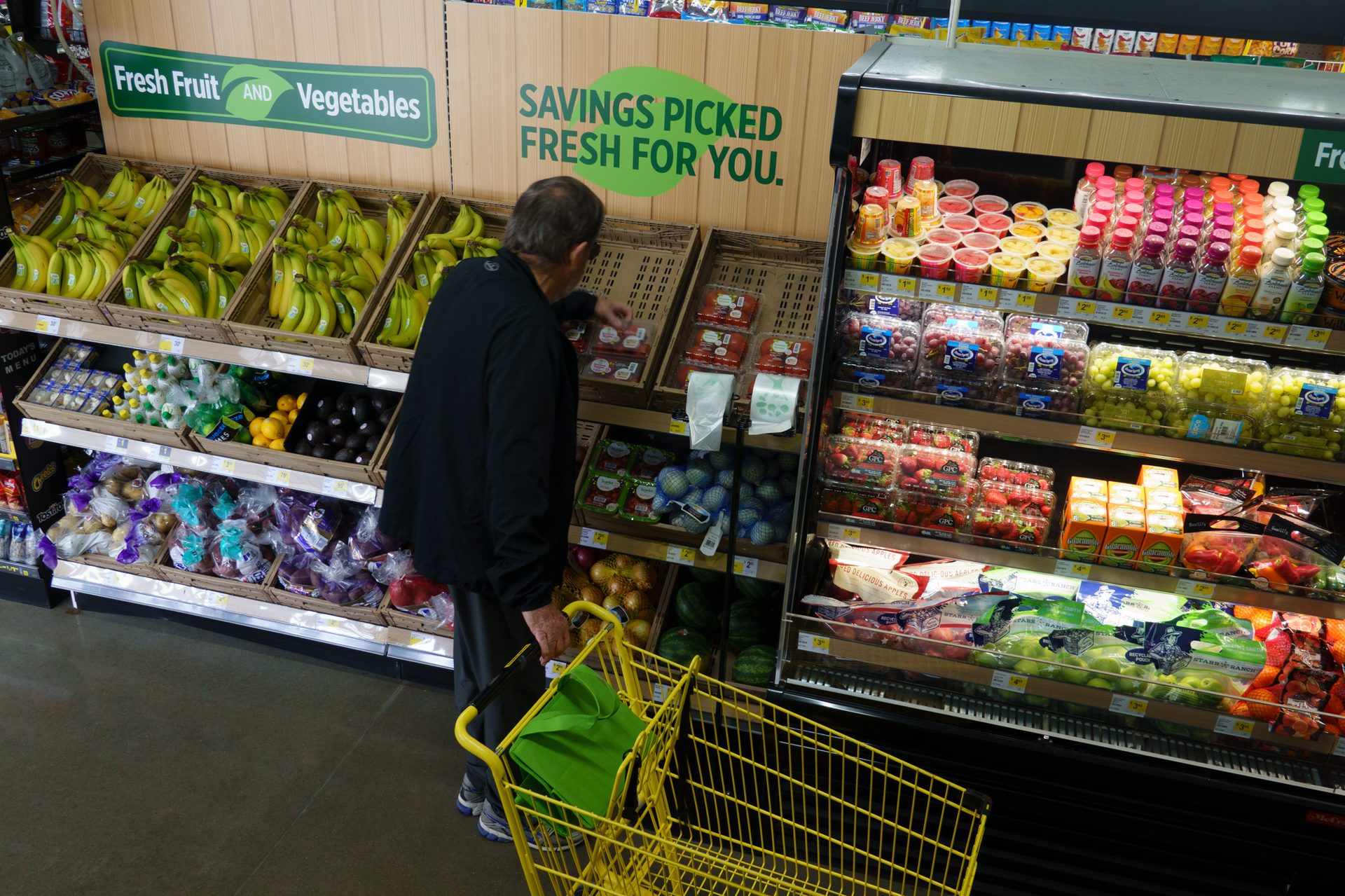 Natural foods, Whole food, Convenience store, Shopping cart, Selling, Product, Customer, Retail, Market