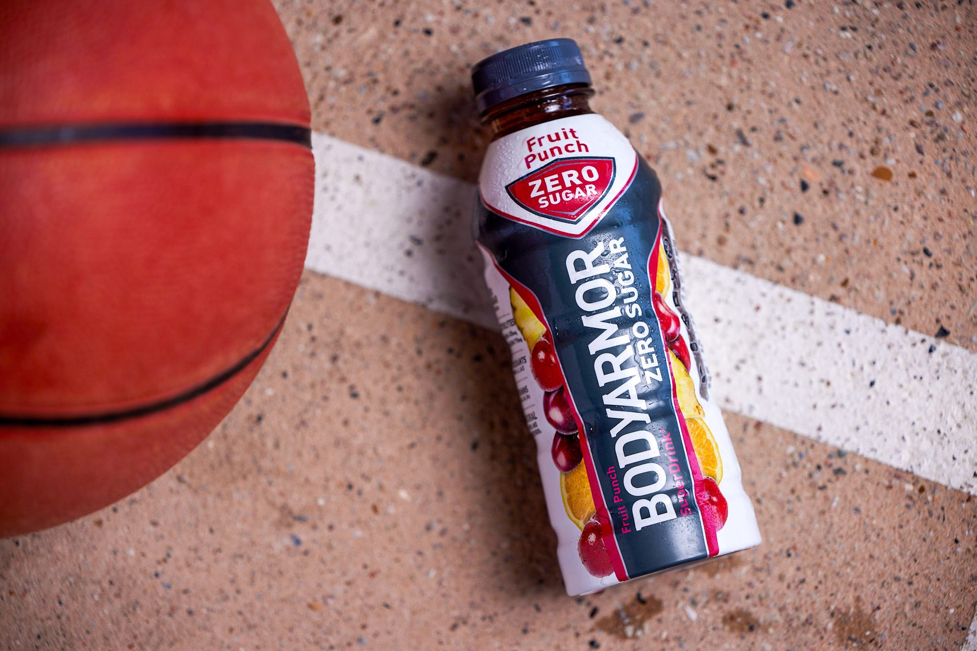 Aluminum can, Basketball, Tin, Liquid
