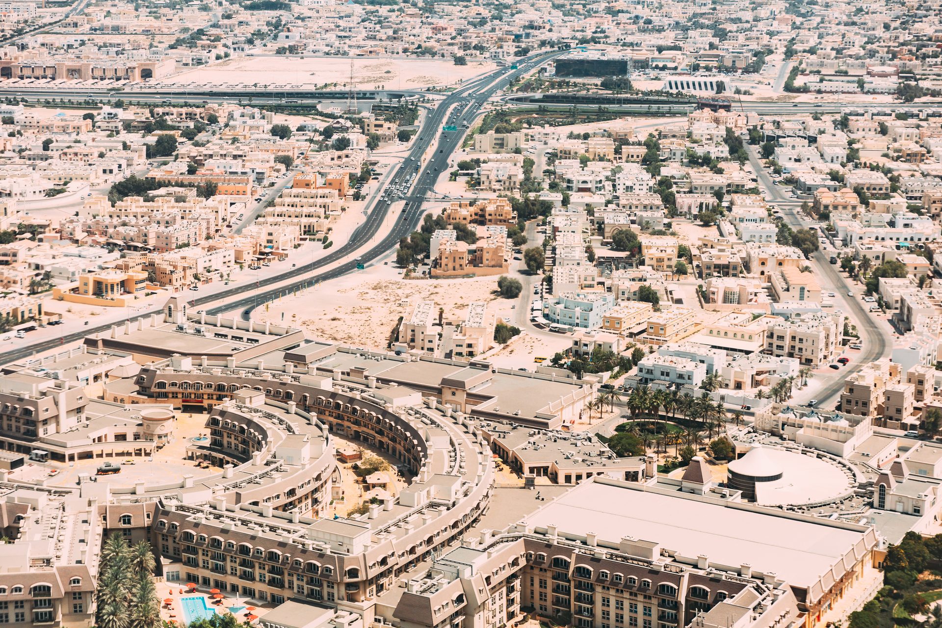 Urban design, Residential area, Tower block, Building, Infrastructure, Cityscape, Thoroughfare, Landscape, City