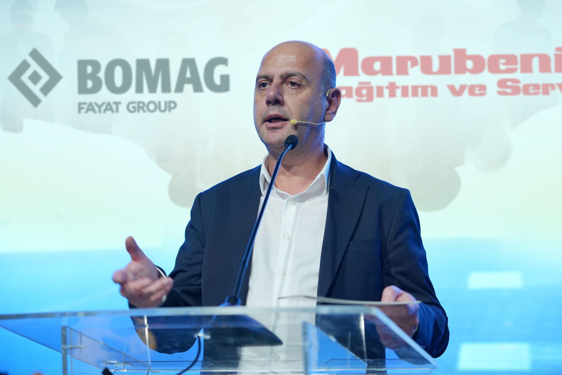 Microphone, World, Coat, Gesture, Podium, Spokesperson