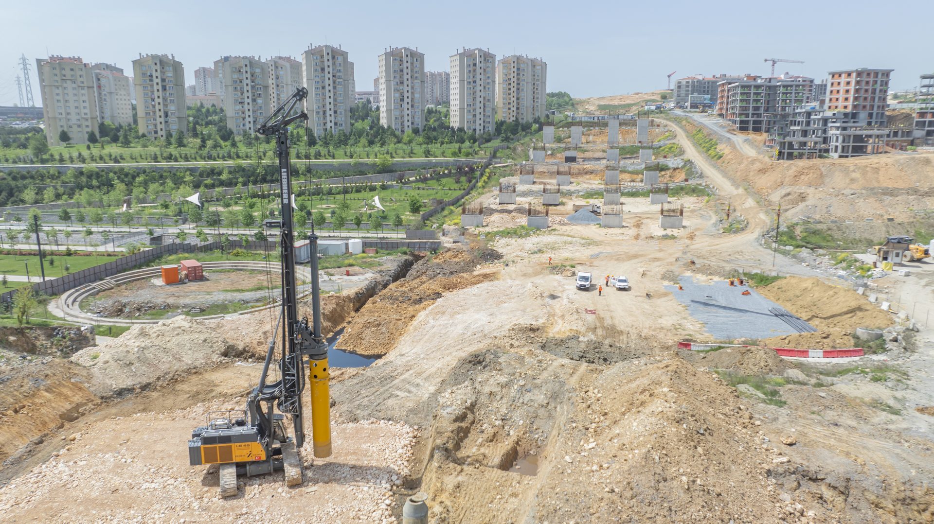 Urban design, Building, Sky, Infrastructure