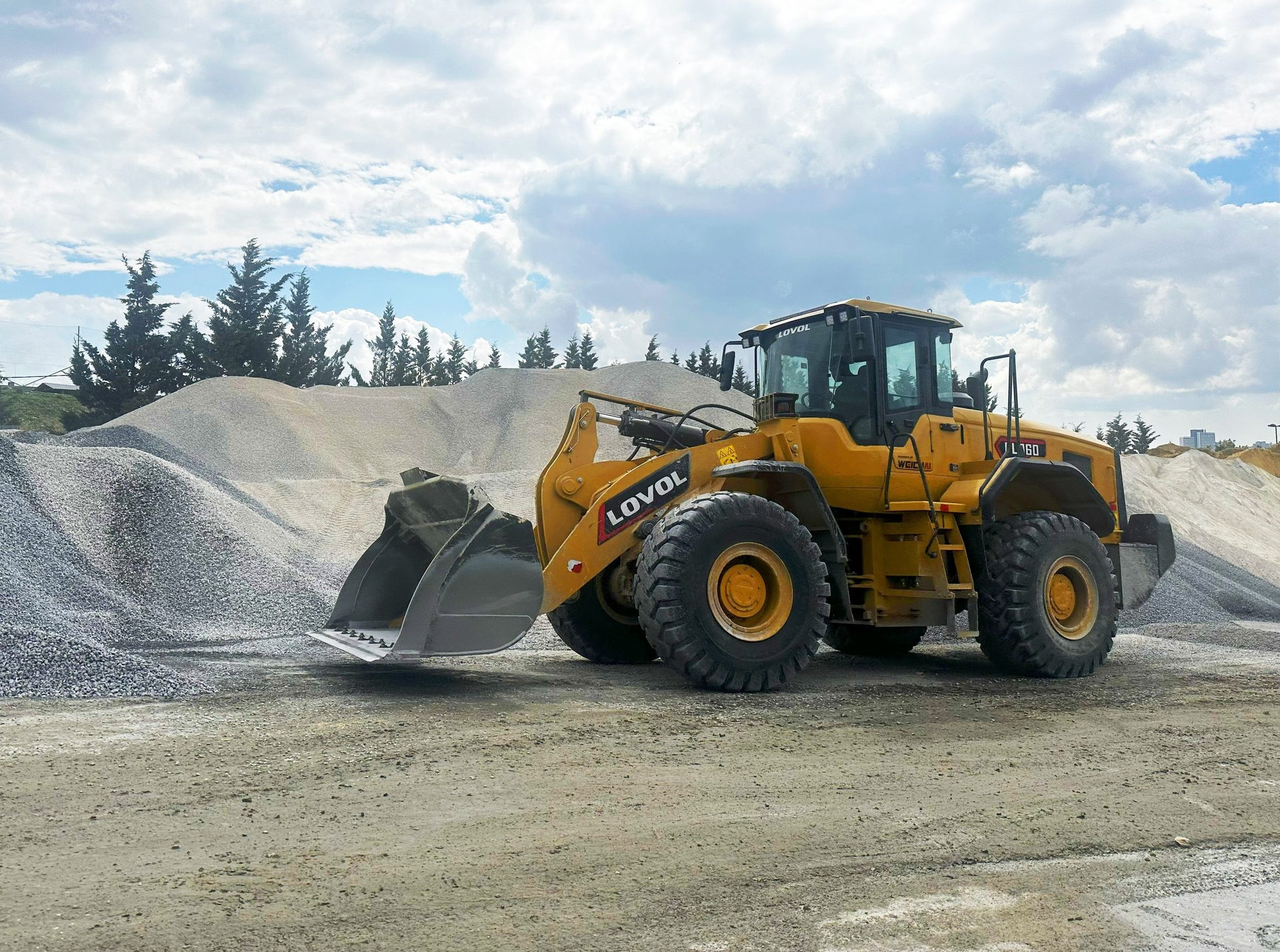 Automotive Wheel System, Land vehicle, Heavy equipment, Machine