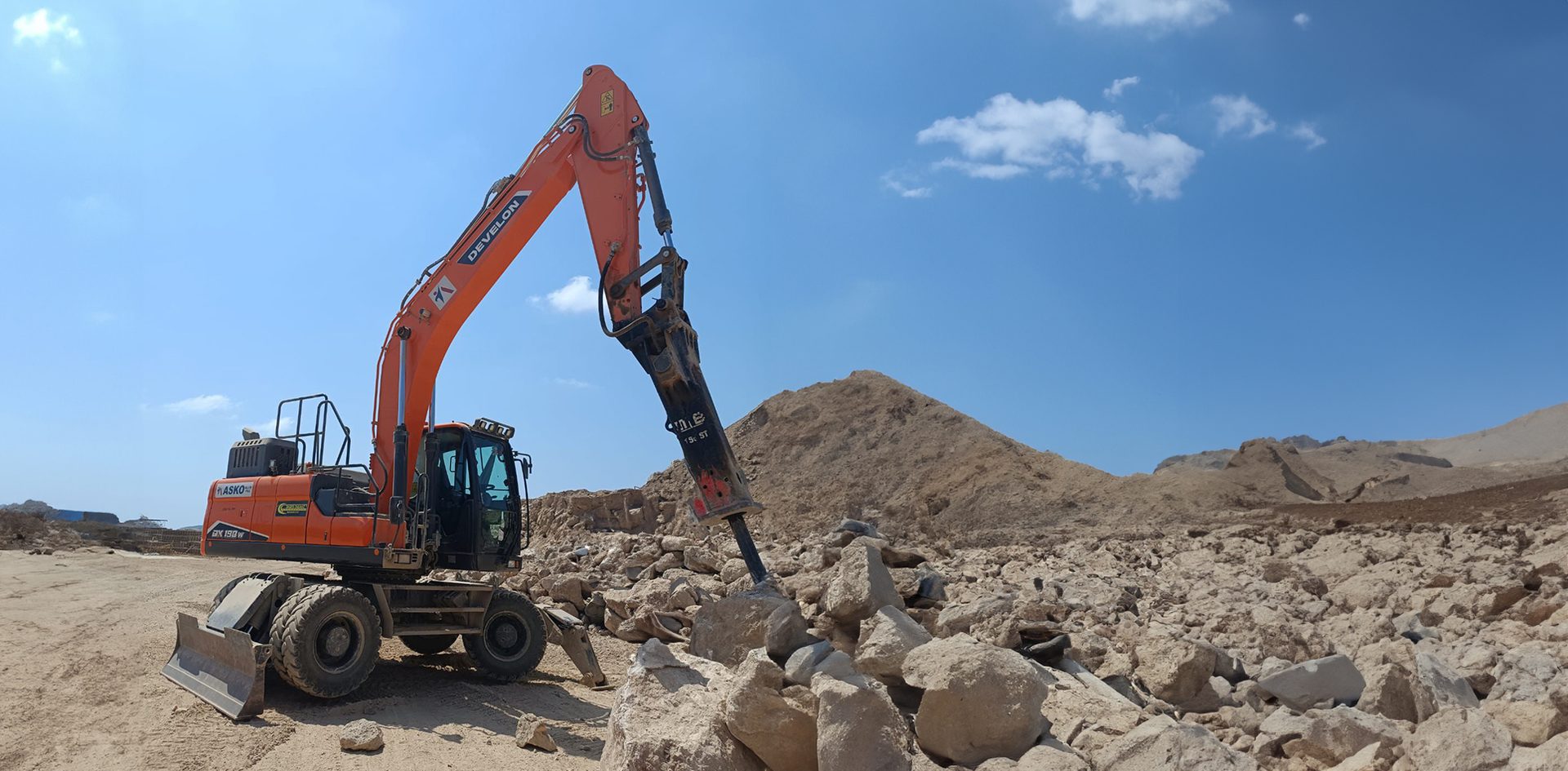 Heavy equipment, geological phenomenon, Rock, Soil, Machine, Construction, Rubble