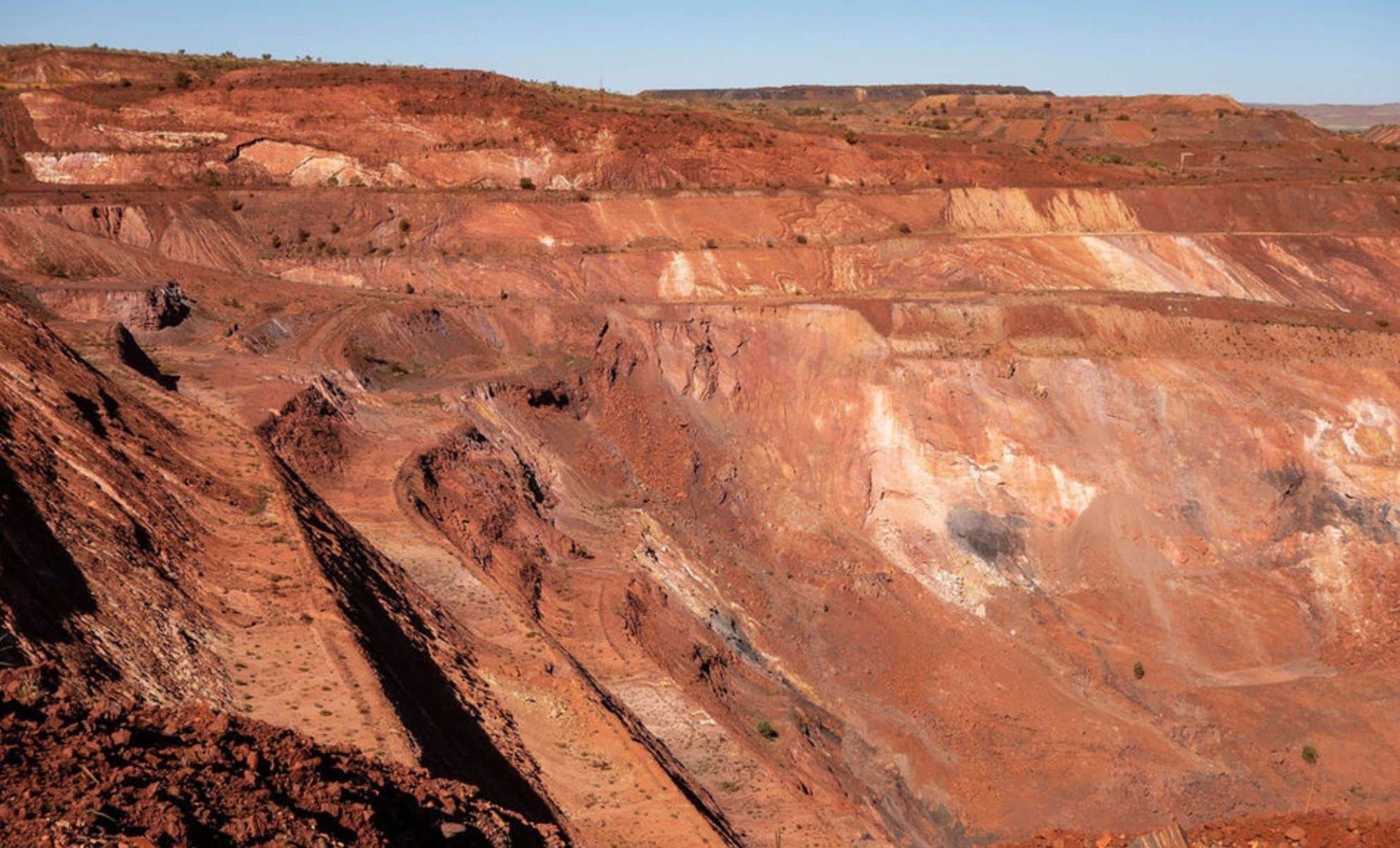 Geological formation, Badlands, Rock, Terrain, Landscape, Makhtesh, Brown, Fault, Bedrock