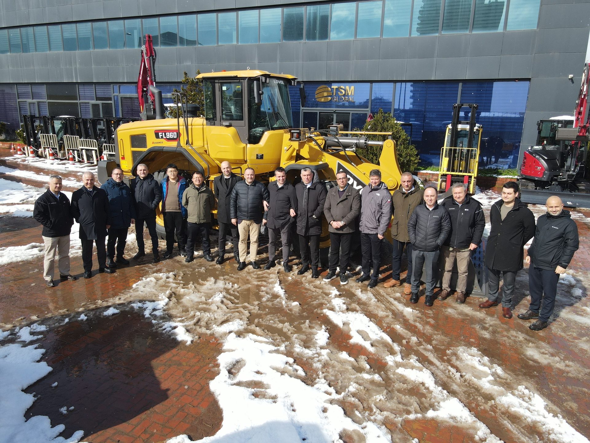Automotive Wheel System, Heavy equipment, Machine, Workwear